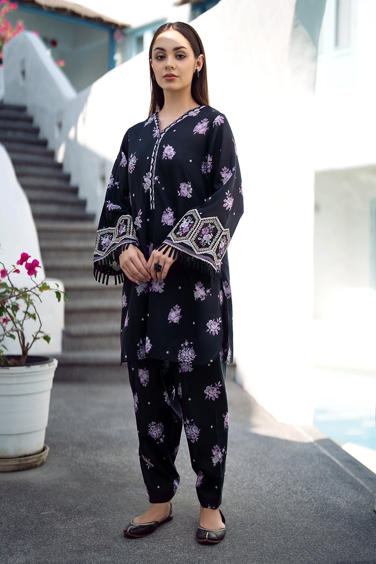 EMBROIDERED PRINTED LAWN UF-543