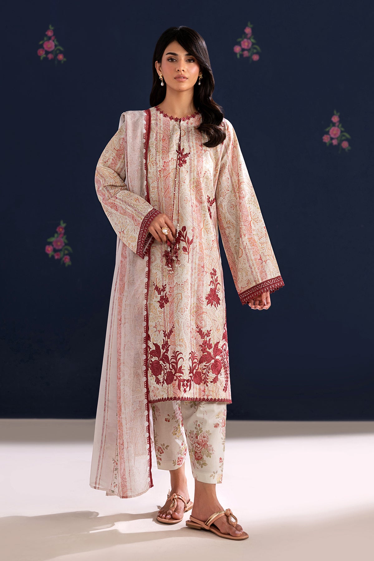 EMBROIDERED LAWN UF-4457
