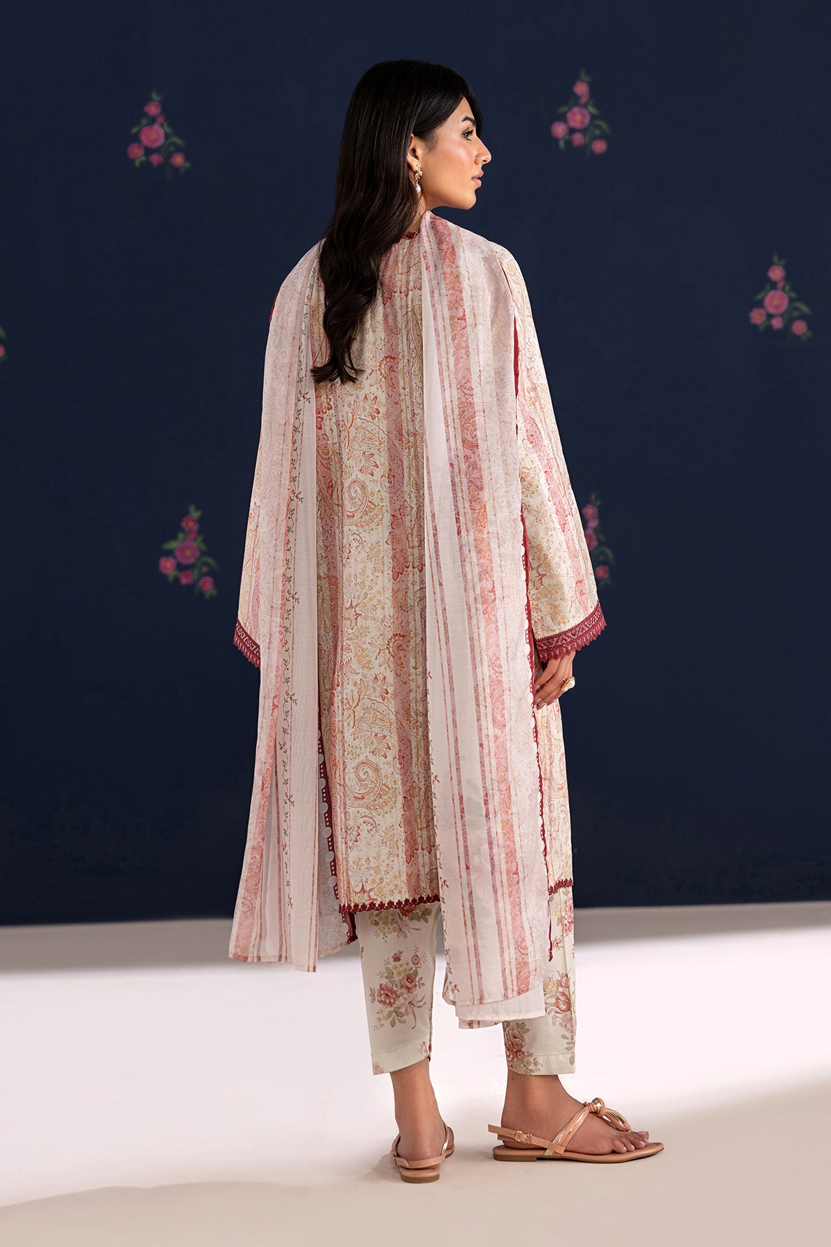 EMBROIDERED LAWN UF-4457