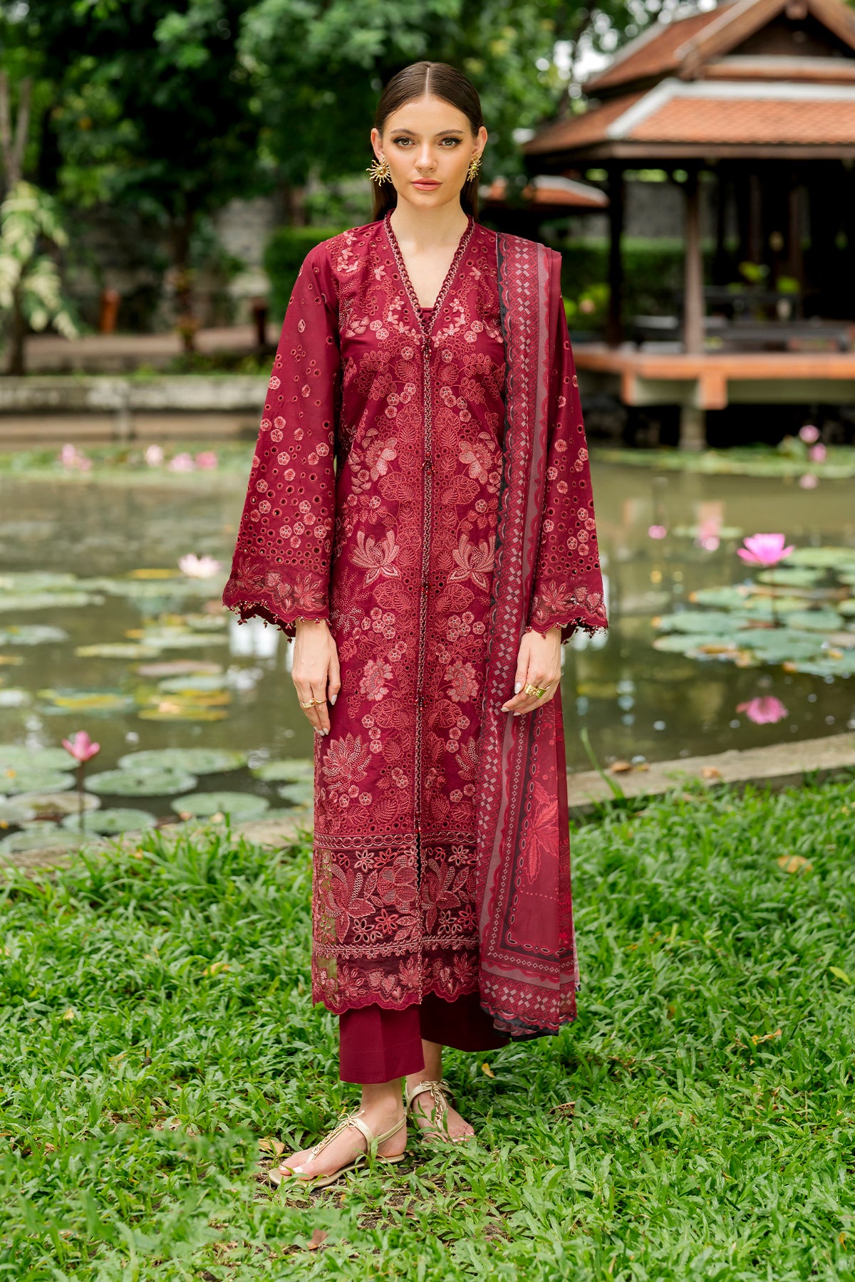 EMBROIDERED LAWN UF-4271