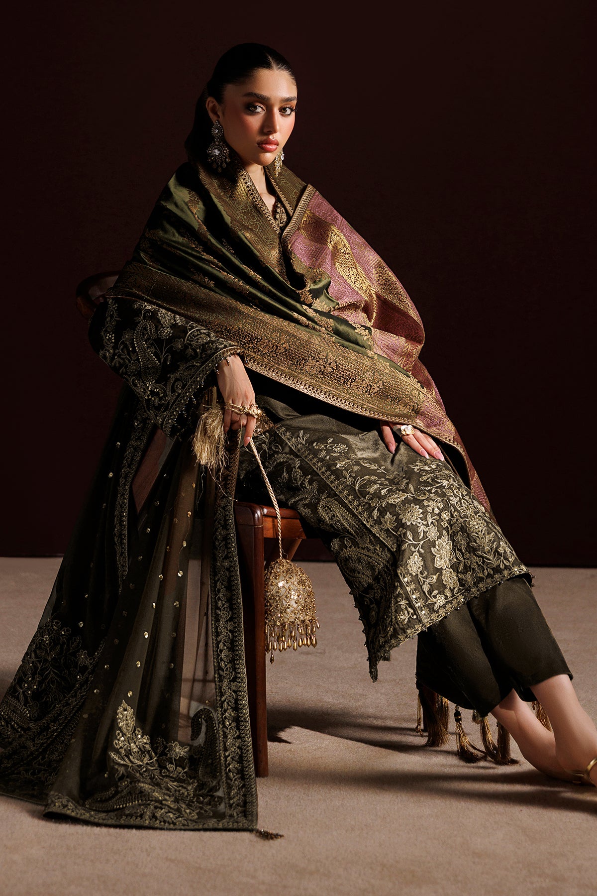 EMBROIDERED VELVET SF-4553
