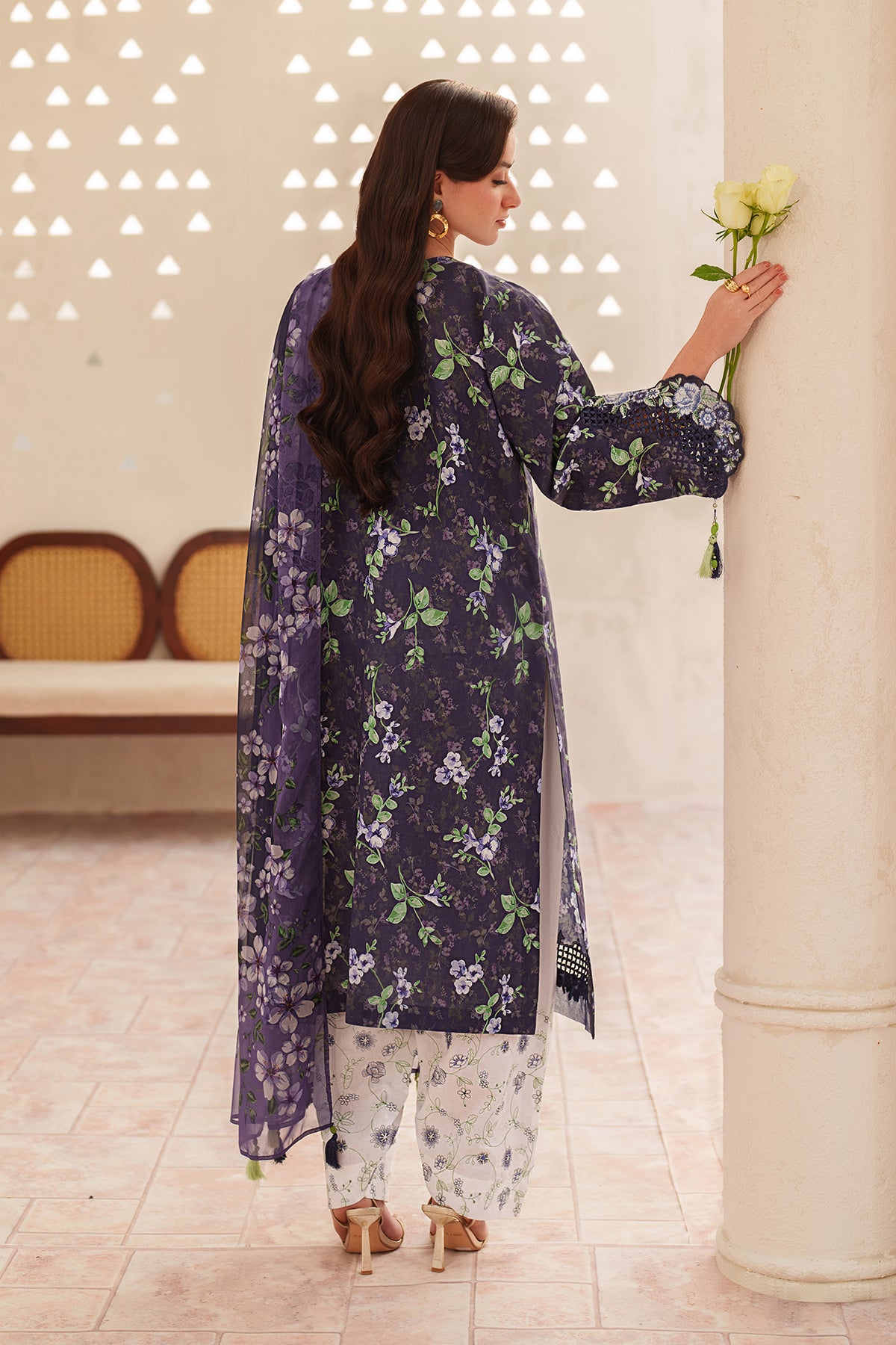 EMBROIDERED LAWN SF-4405
