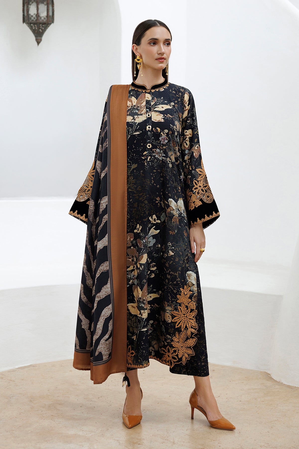 EMBROIDERED VISCOSE SILK SF-4588