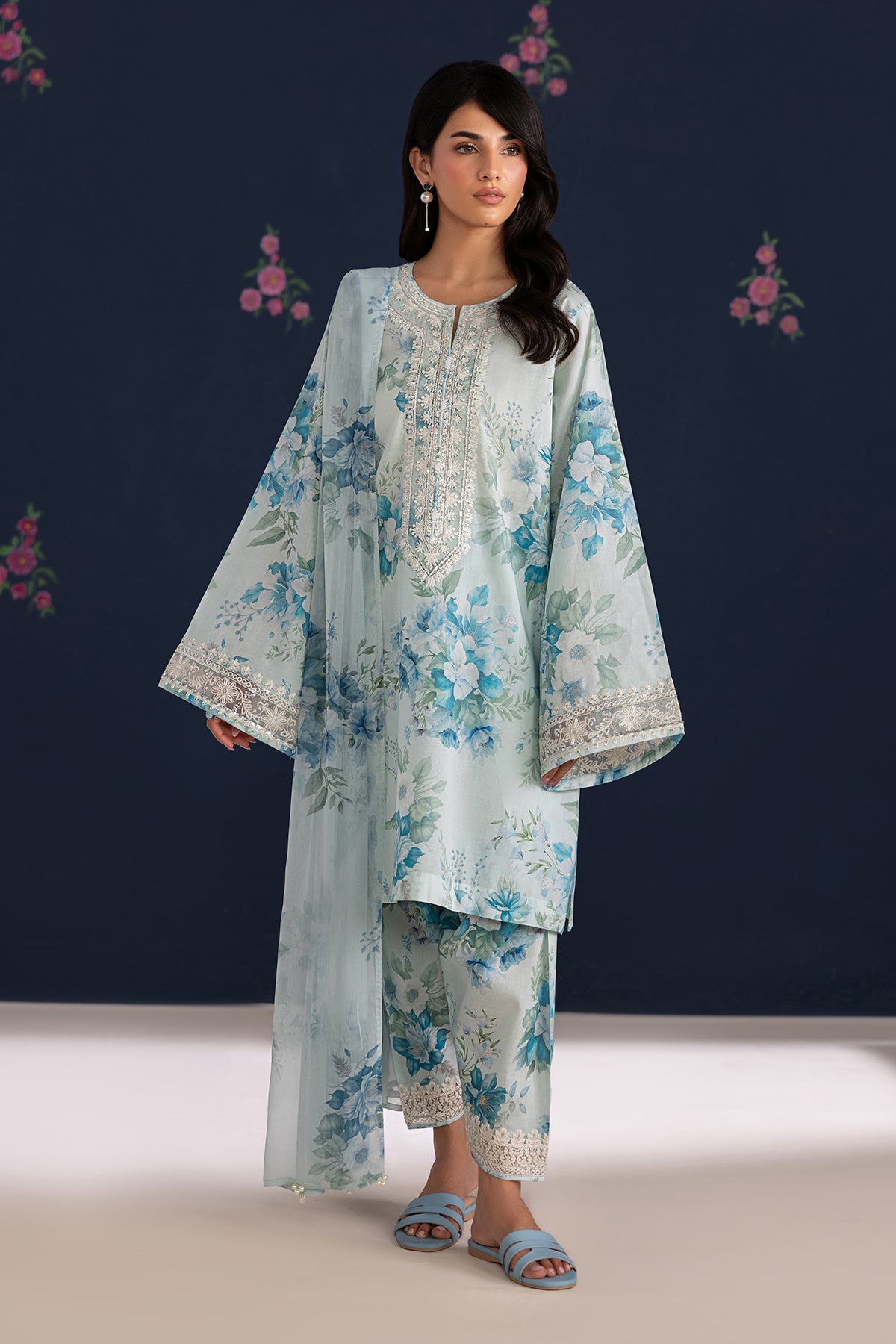 EMBROIDERED LAWN UF-4461