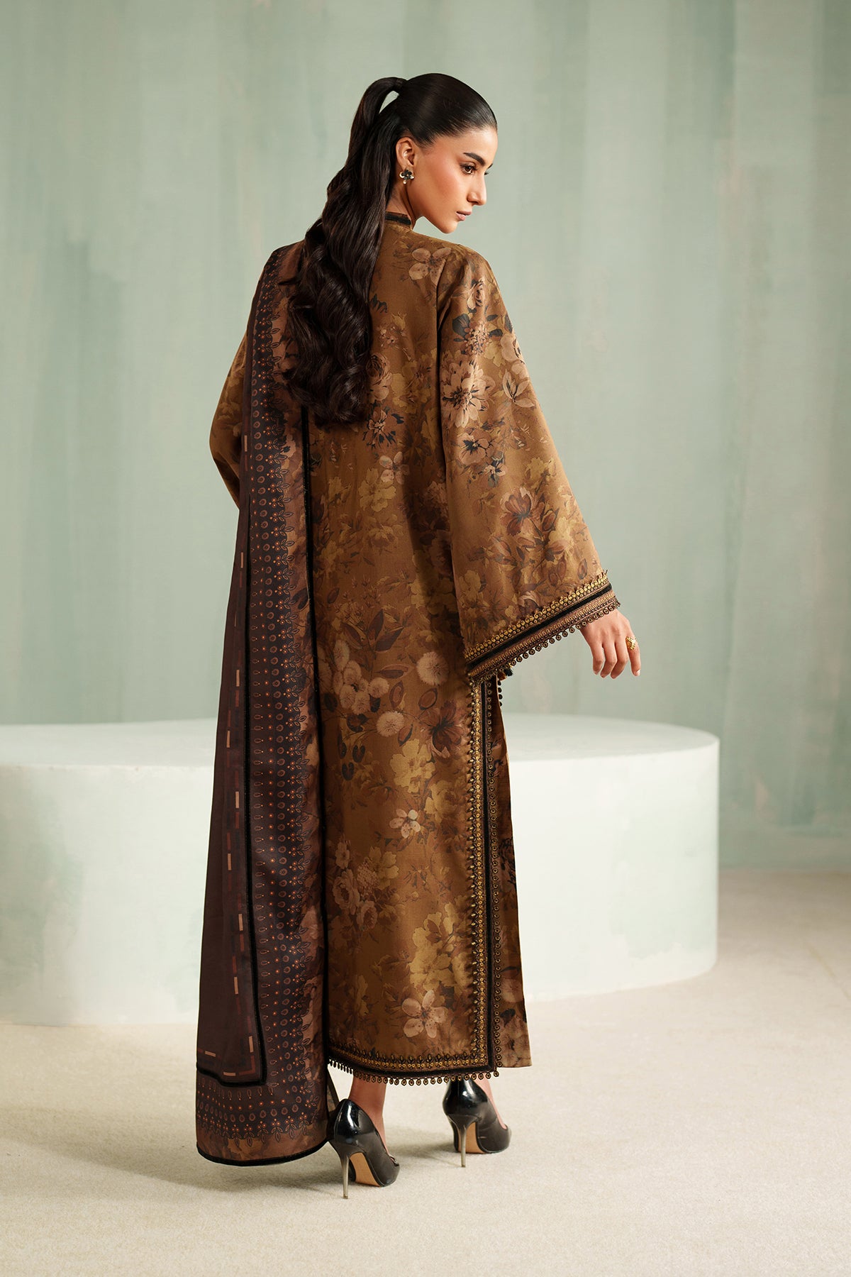 EMBROIDERED KHADDAR UF-4324