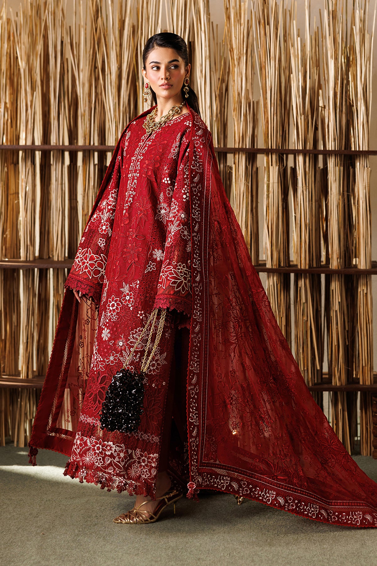 EMBROIDERED LAWN EL26-D05 STITCHED
