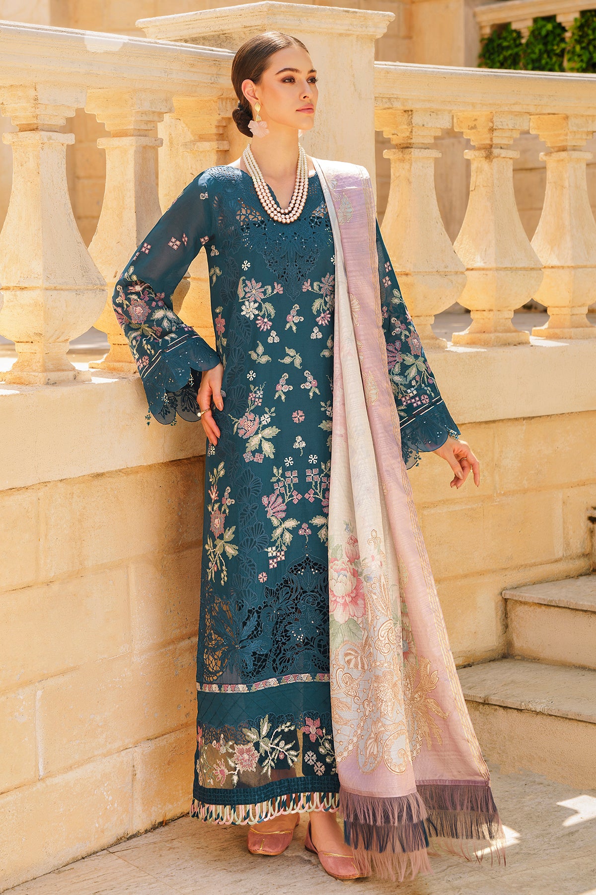 EMBROIDERED SWISS LAWN  SL12-D02