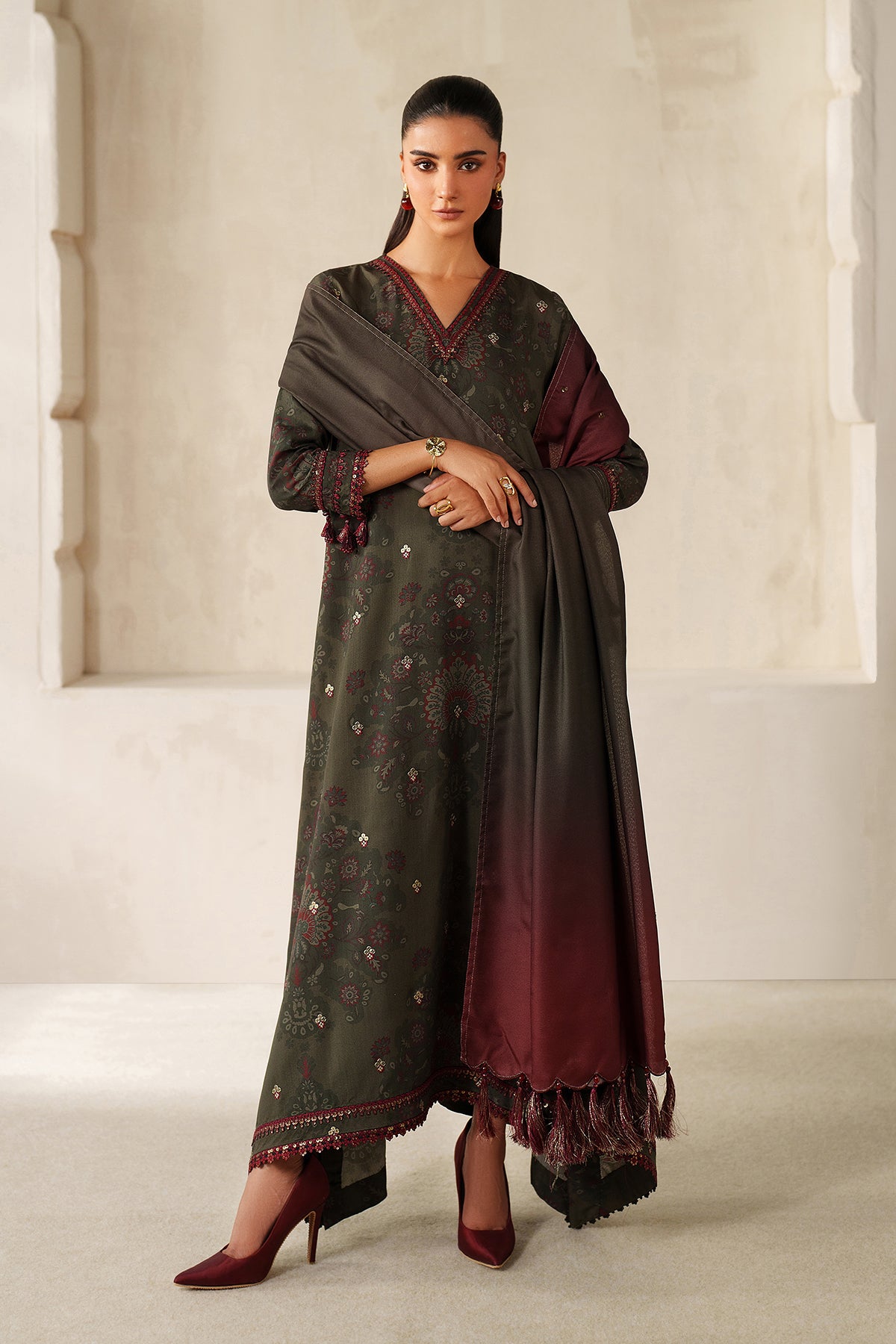 EMBROIDERED KHADDAR UF-4330