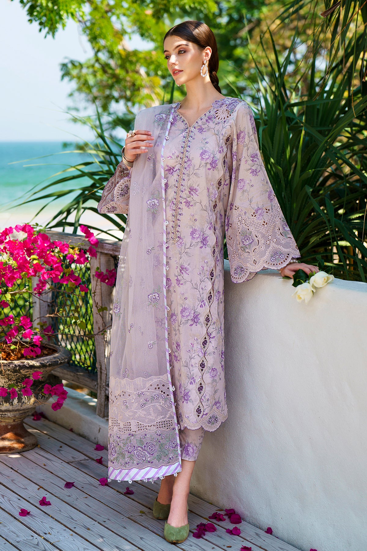 EMBROIDERED PRINTED LAWN UF-566