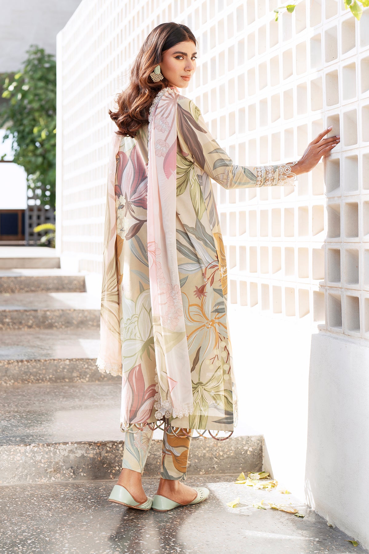 EMBROIDERED PRINTED LAWN SF-4066