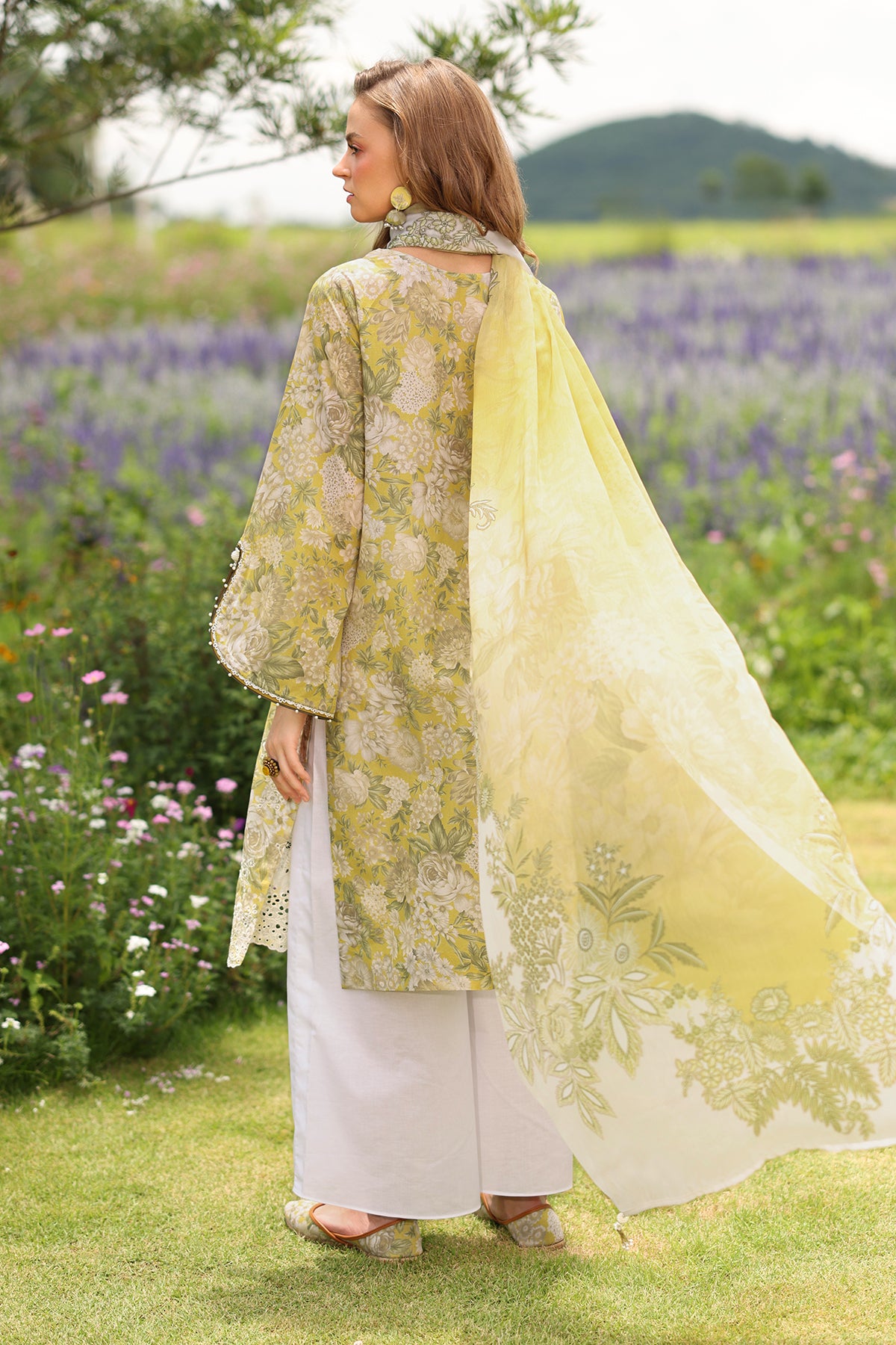 EMBROIDERED PRINTED LAWN UF-4229