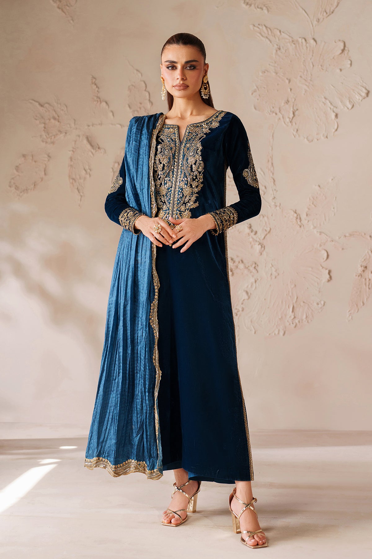 EMBROIDERED VELVET PR-1206