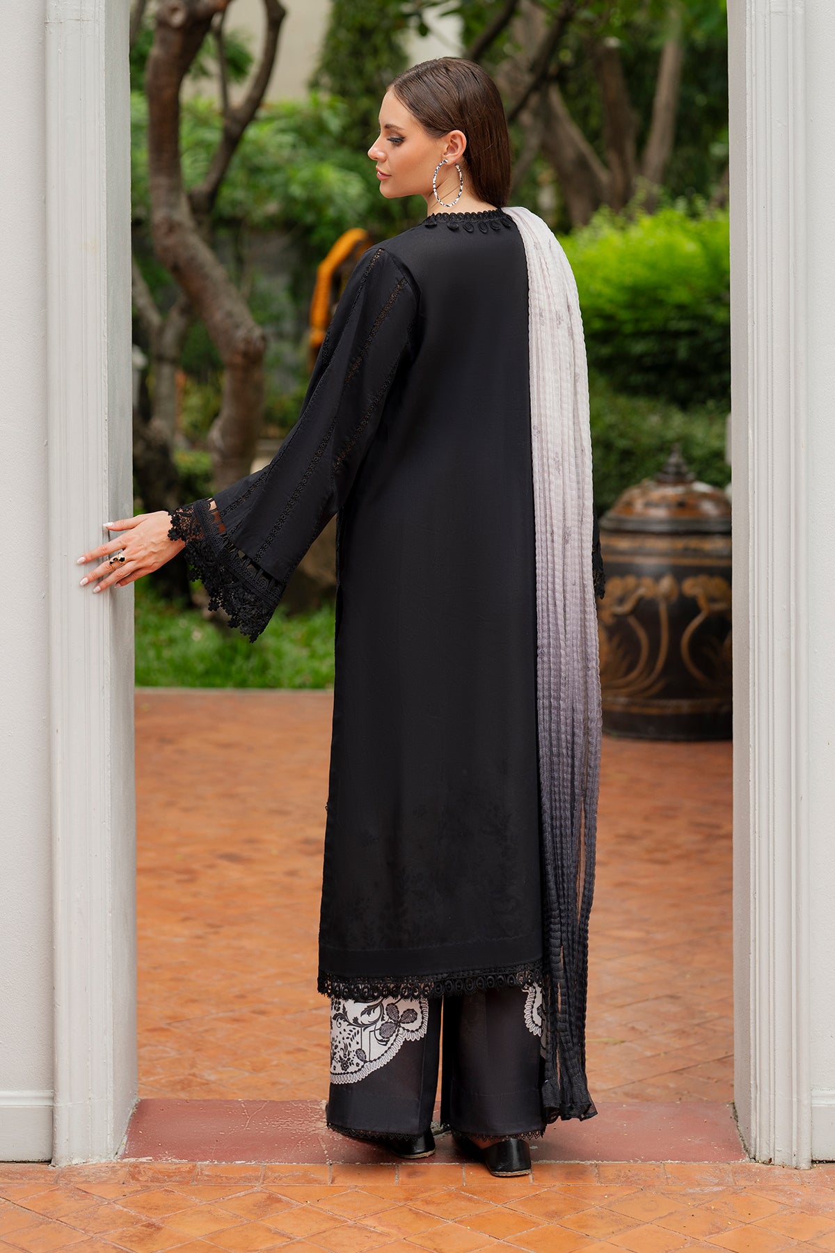 EMBROIDERED LAWN SF-4194