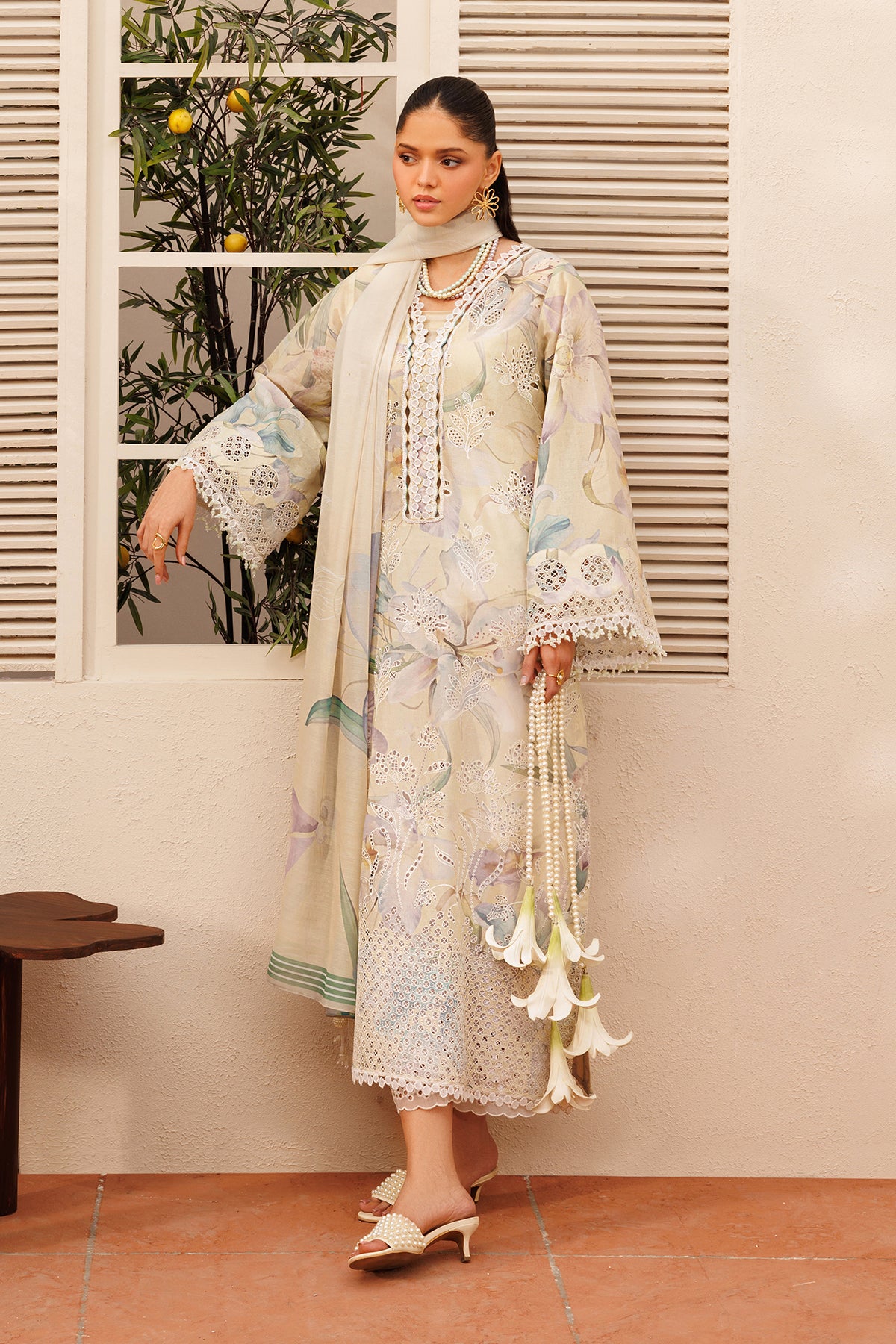 EMBROIDERED LAWN SF-4396