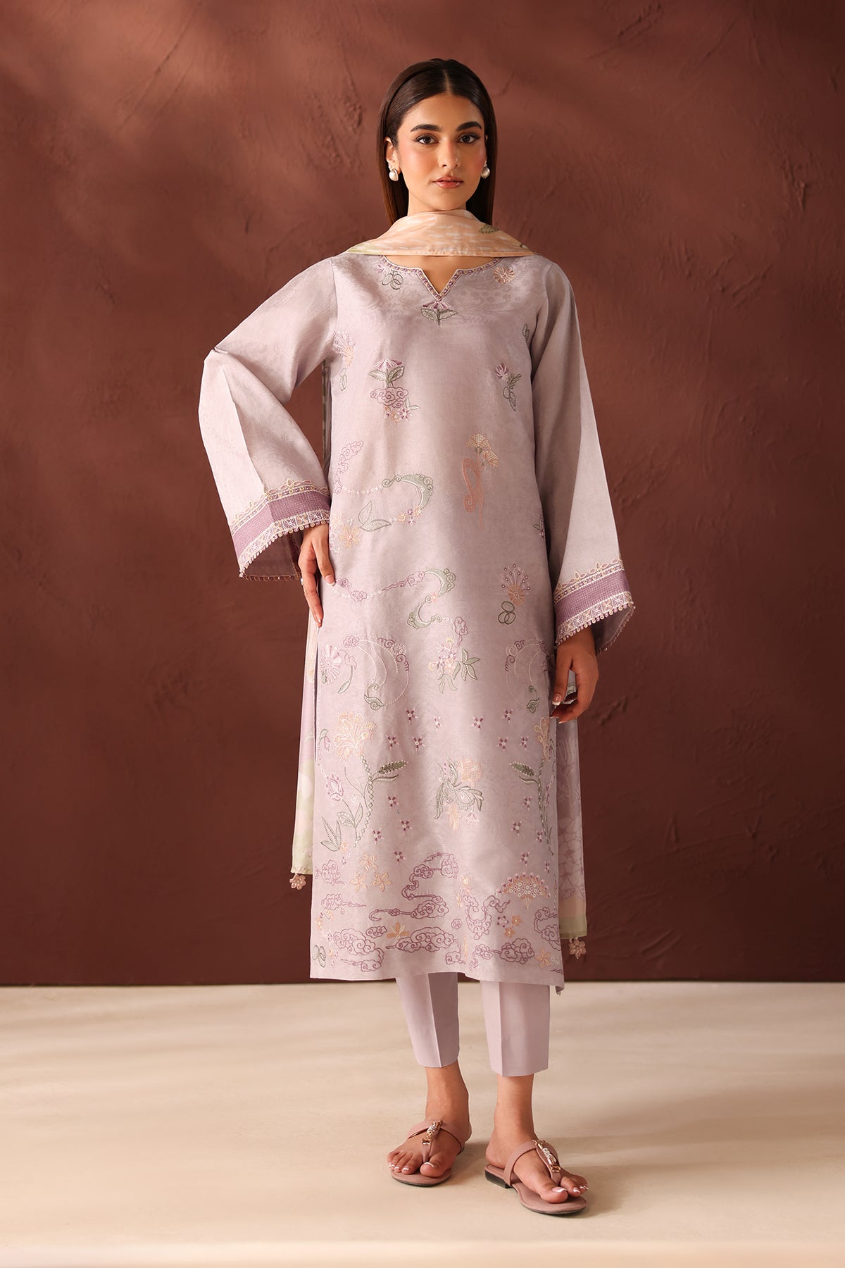 EMBROIDERED SELF JACQUARD UF-4484