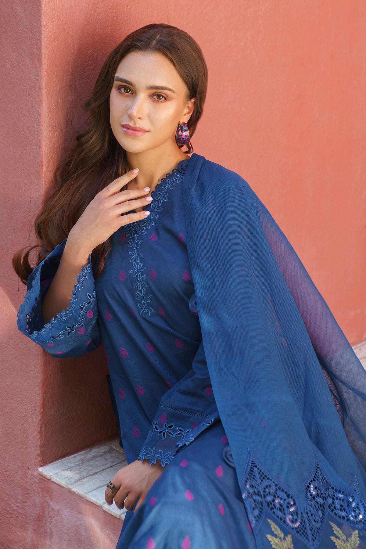 EMBROIDERED JACQUARD LAWN UF-571