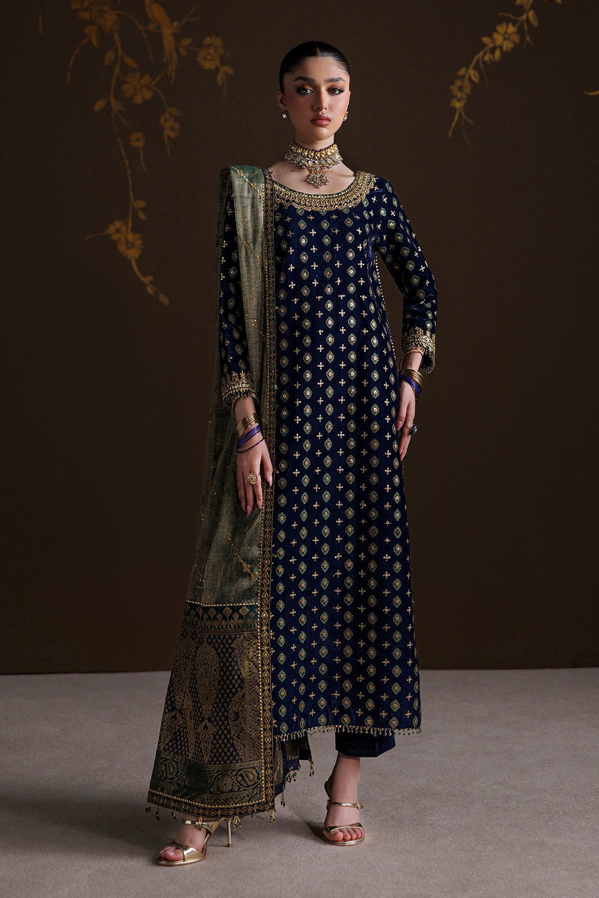 EMBROIDERED VELVET SF-4551