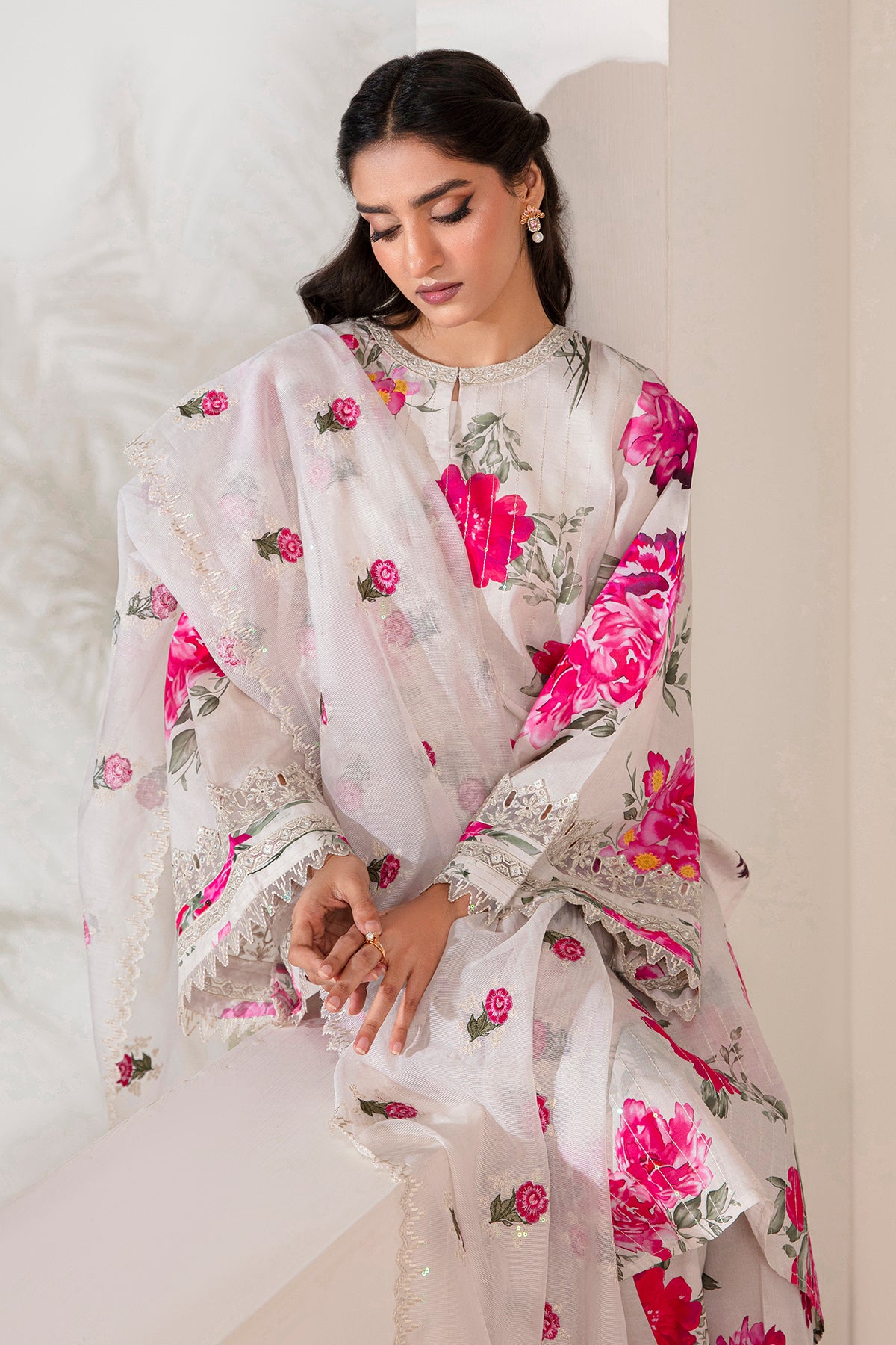 EMBROIDERED LAWN UF-347