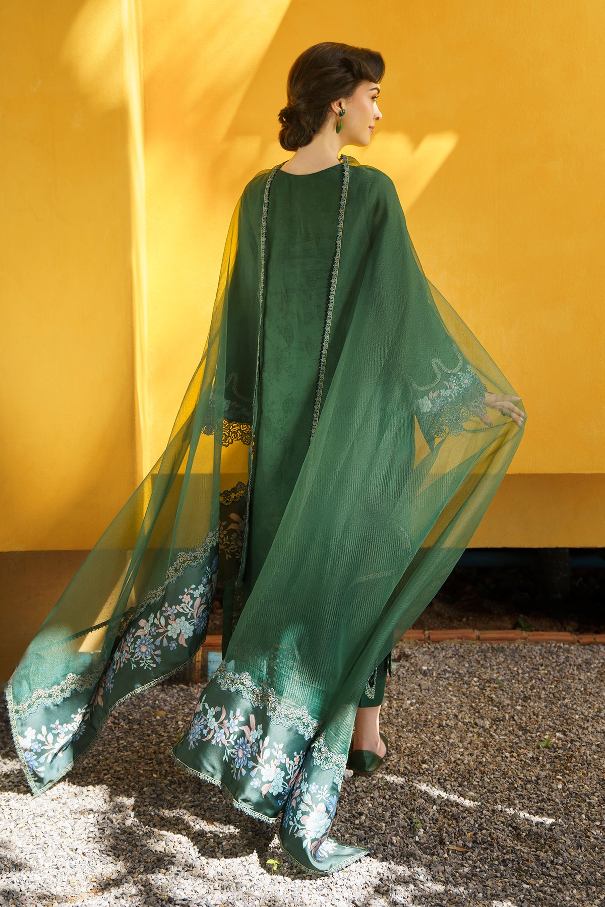 EMBROIDERED JACQUARD LAWN UF-572