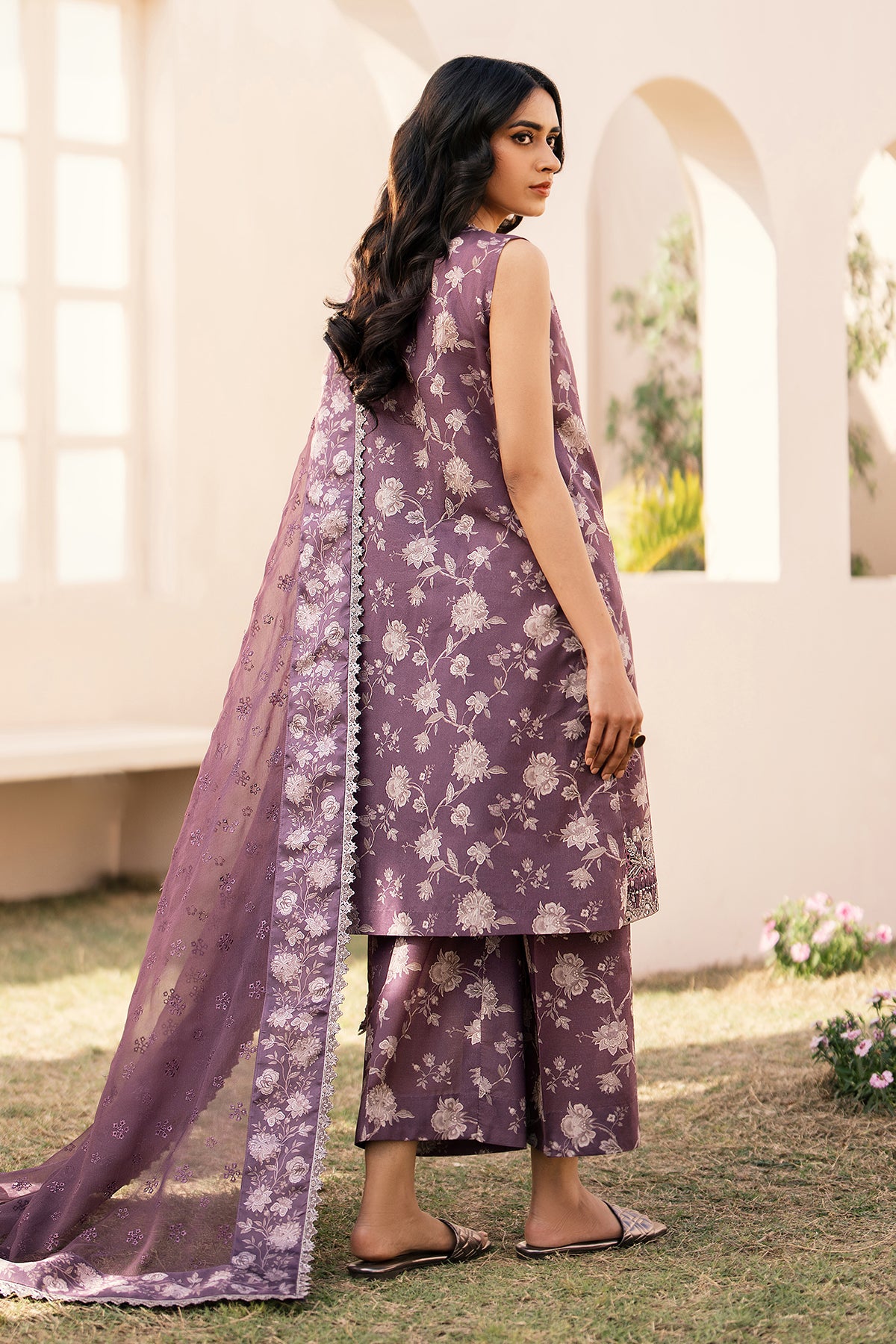 EMBROIDERED PRINTED LAWN UF-598