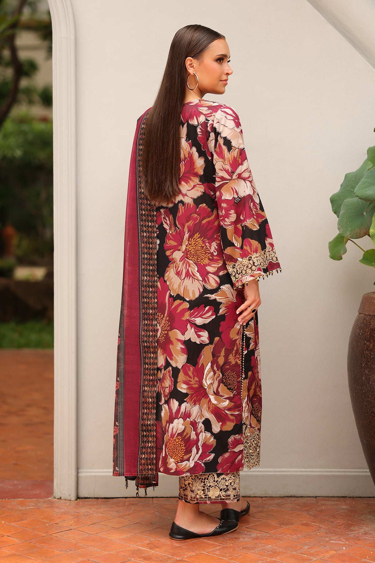 EMBROIDERED PRINTED LAWN SF-4255