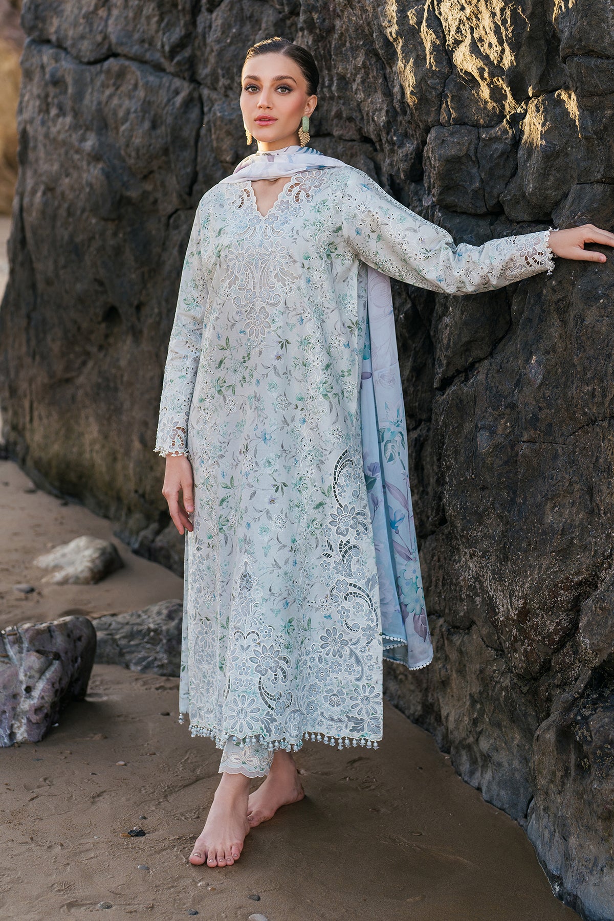 EMBROIDERED PRINTED LAWN UF-4129