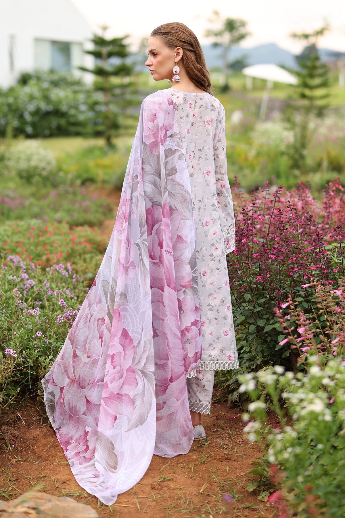 EMBROIDERED PRINTED LAWN UF-4238