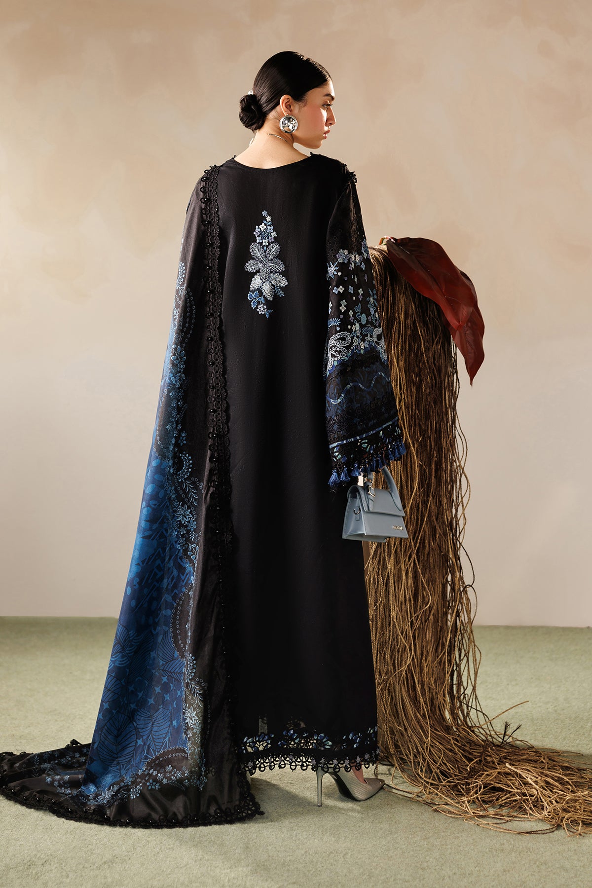 EMBROIDERED LAWN EL26-D08 UNSTITCHED