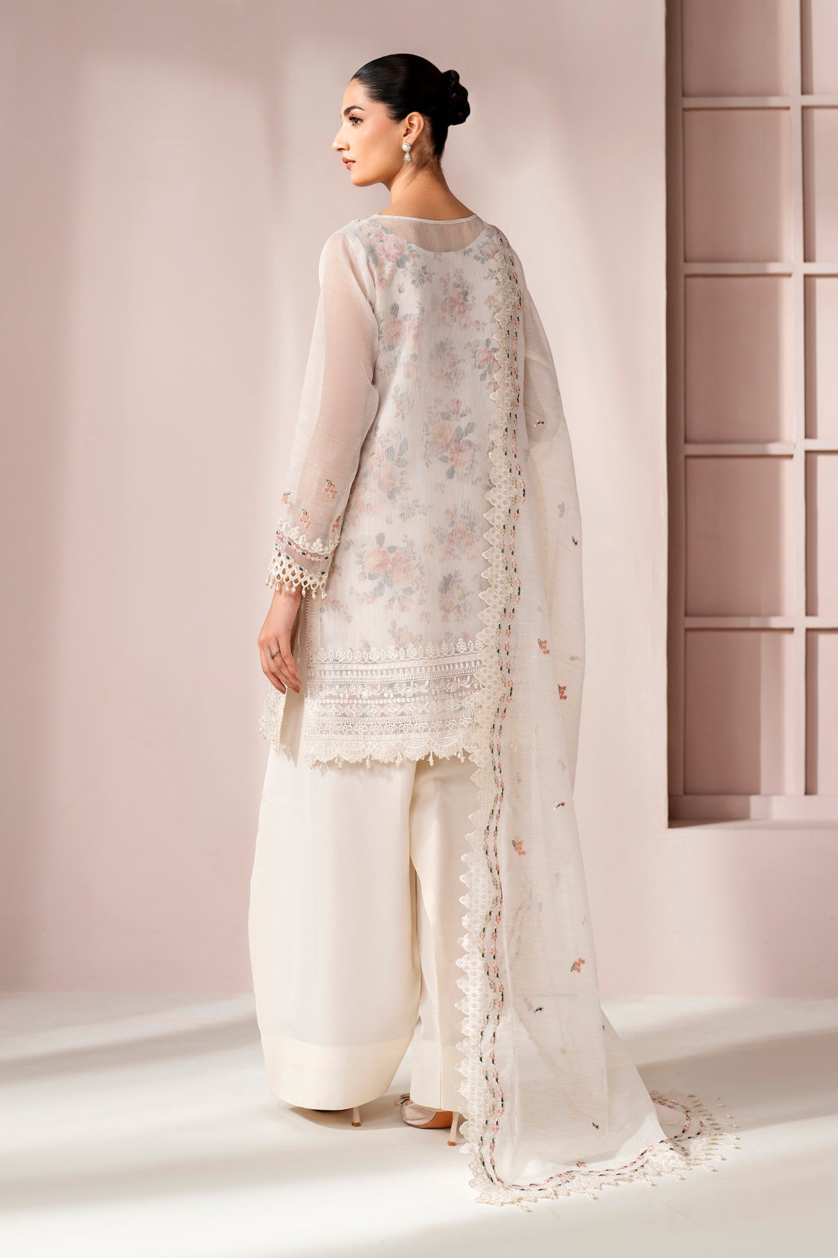 EMBROIDERED COTTON PATTI SF-4187
