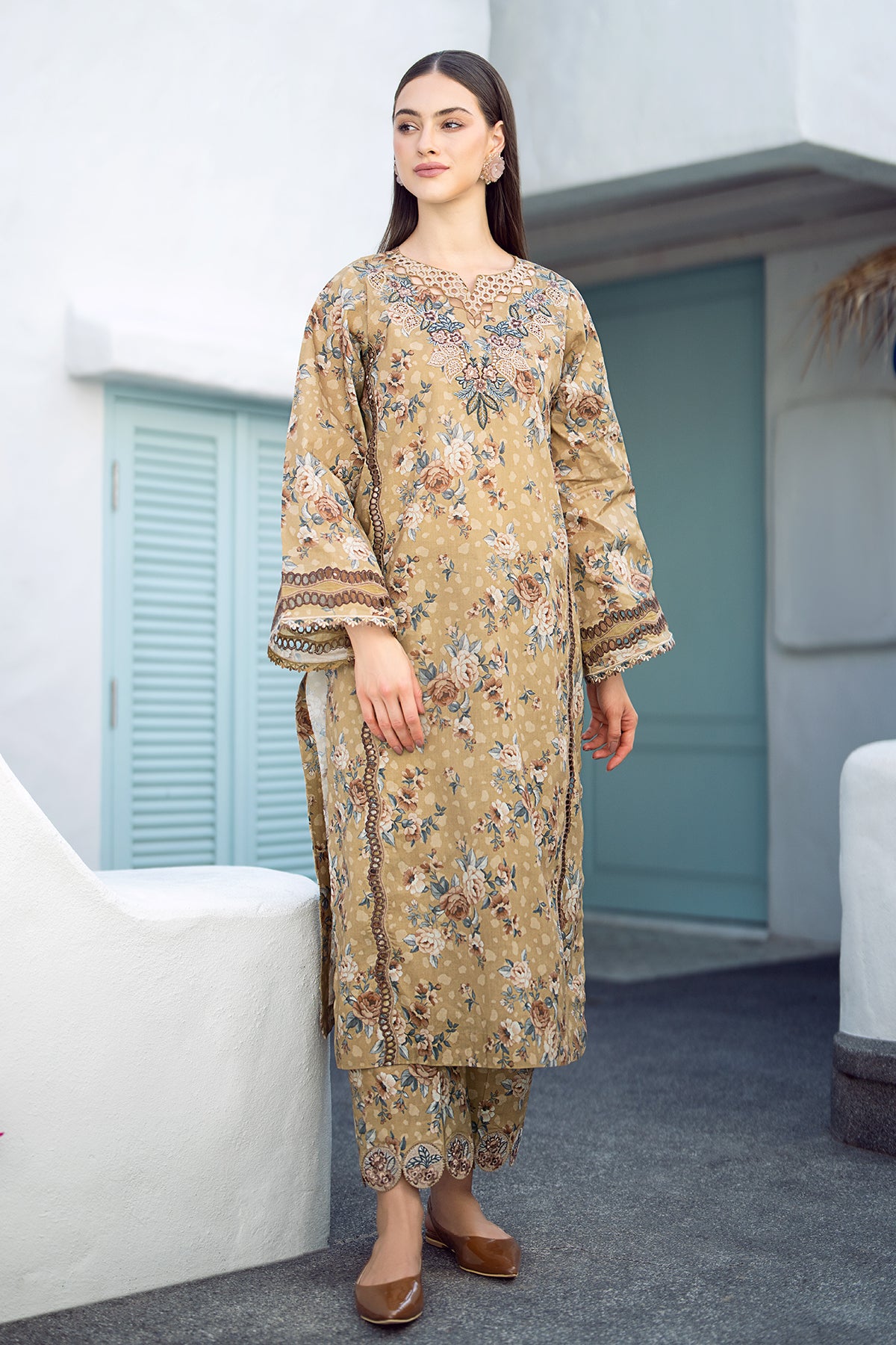 EMBROIDERED PRINTED LAWN UF-553