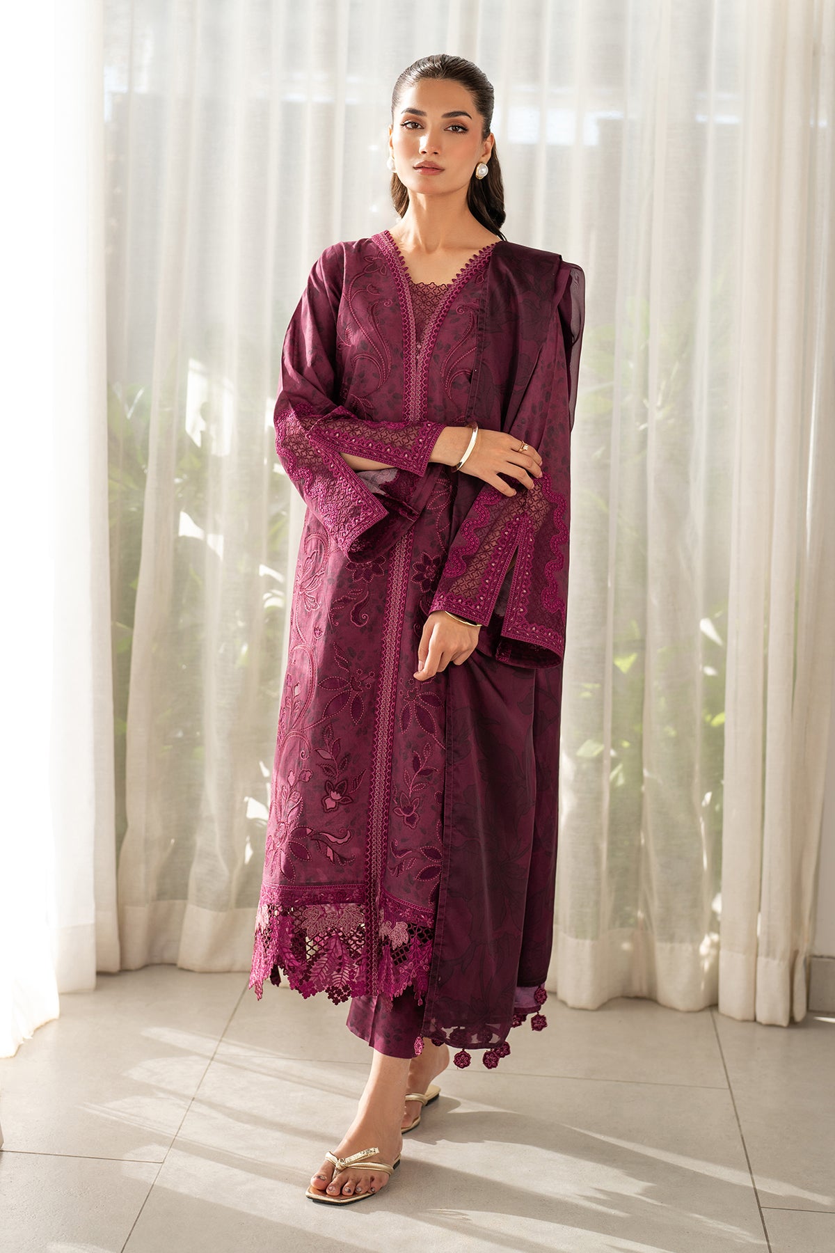 EMBROIDERED PRINTED LAWN SF-4098