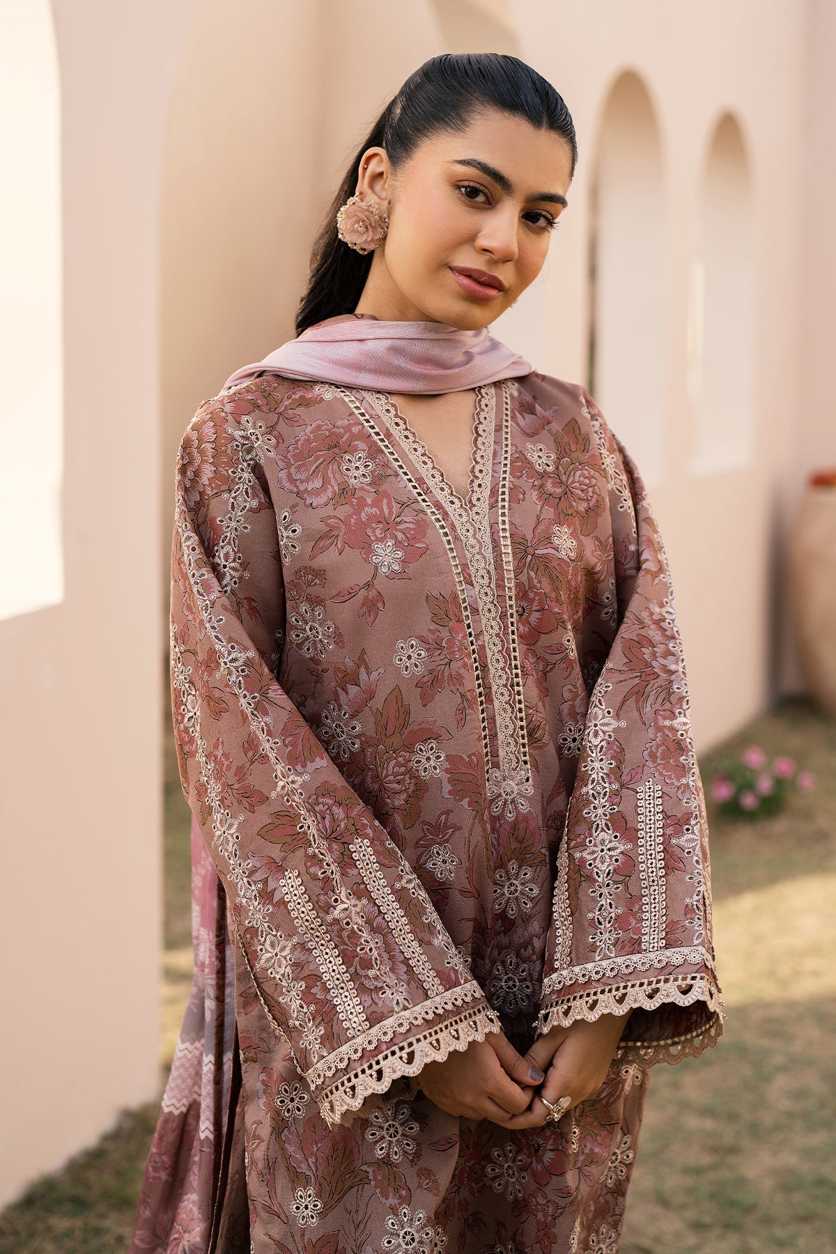 EMBROIDERED PRINTED LAWN UF-602