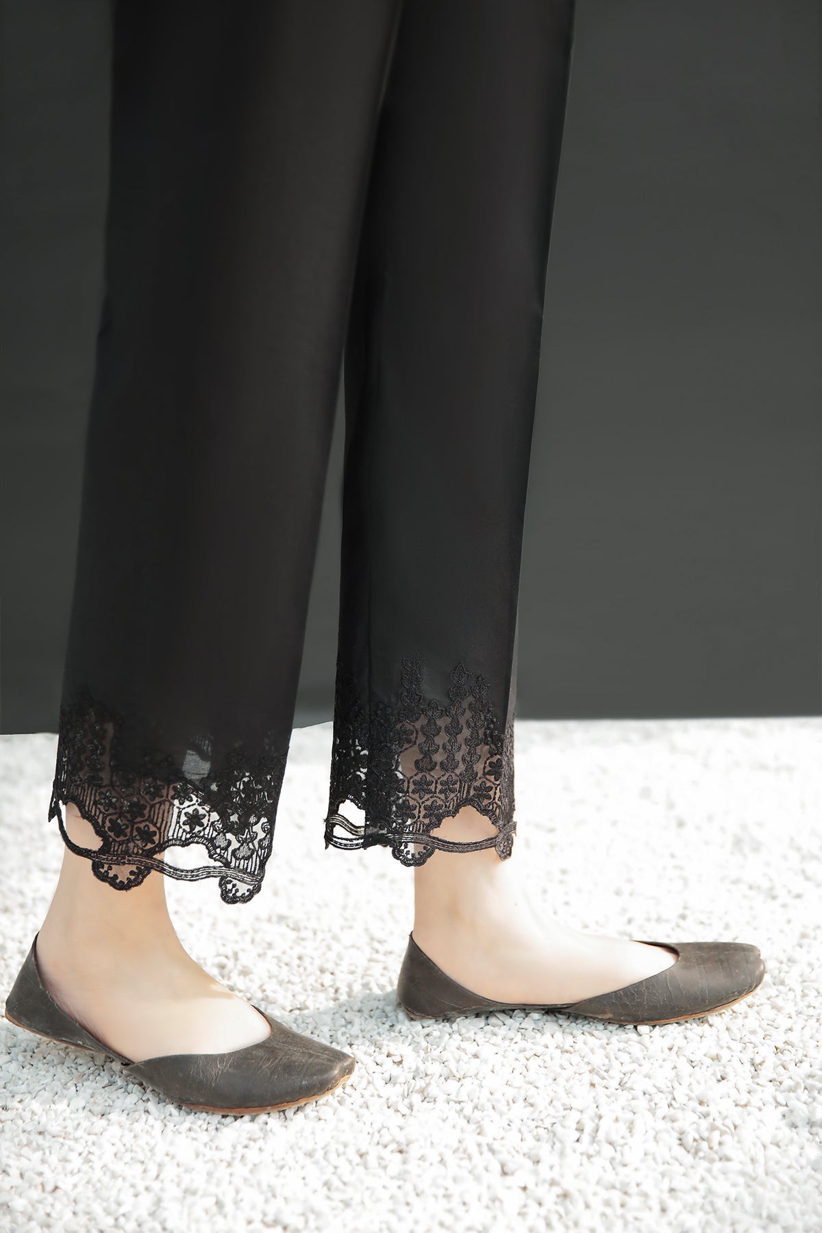 EMBROIDERED COTTON PANTS 220