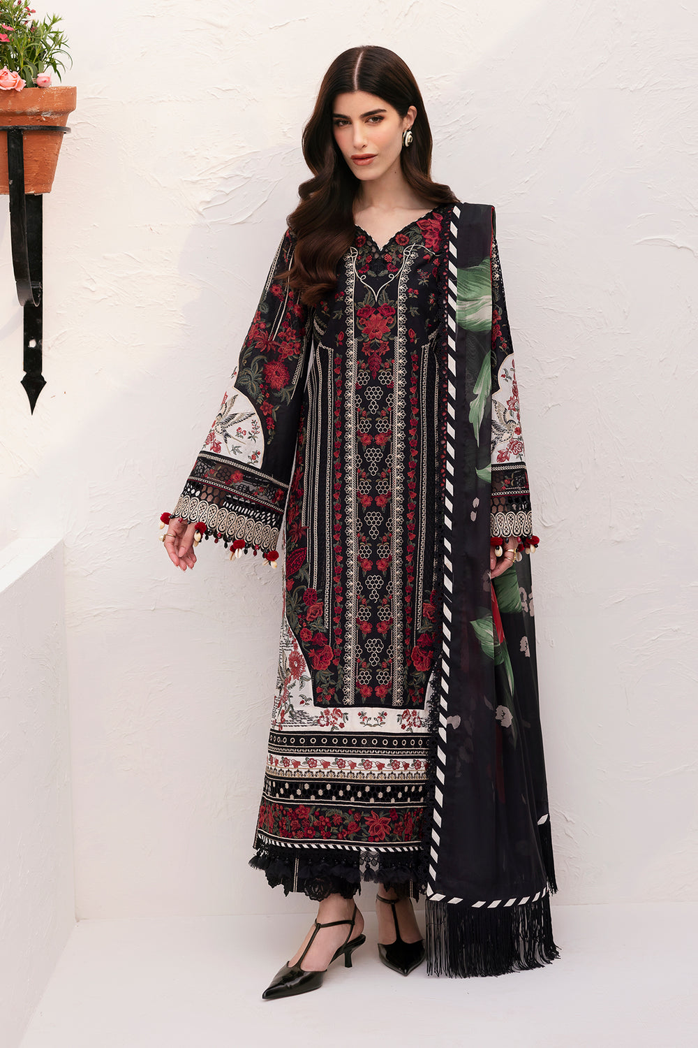 Baroque | Eid Lawn 25 | EL-D02 main image 1