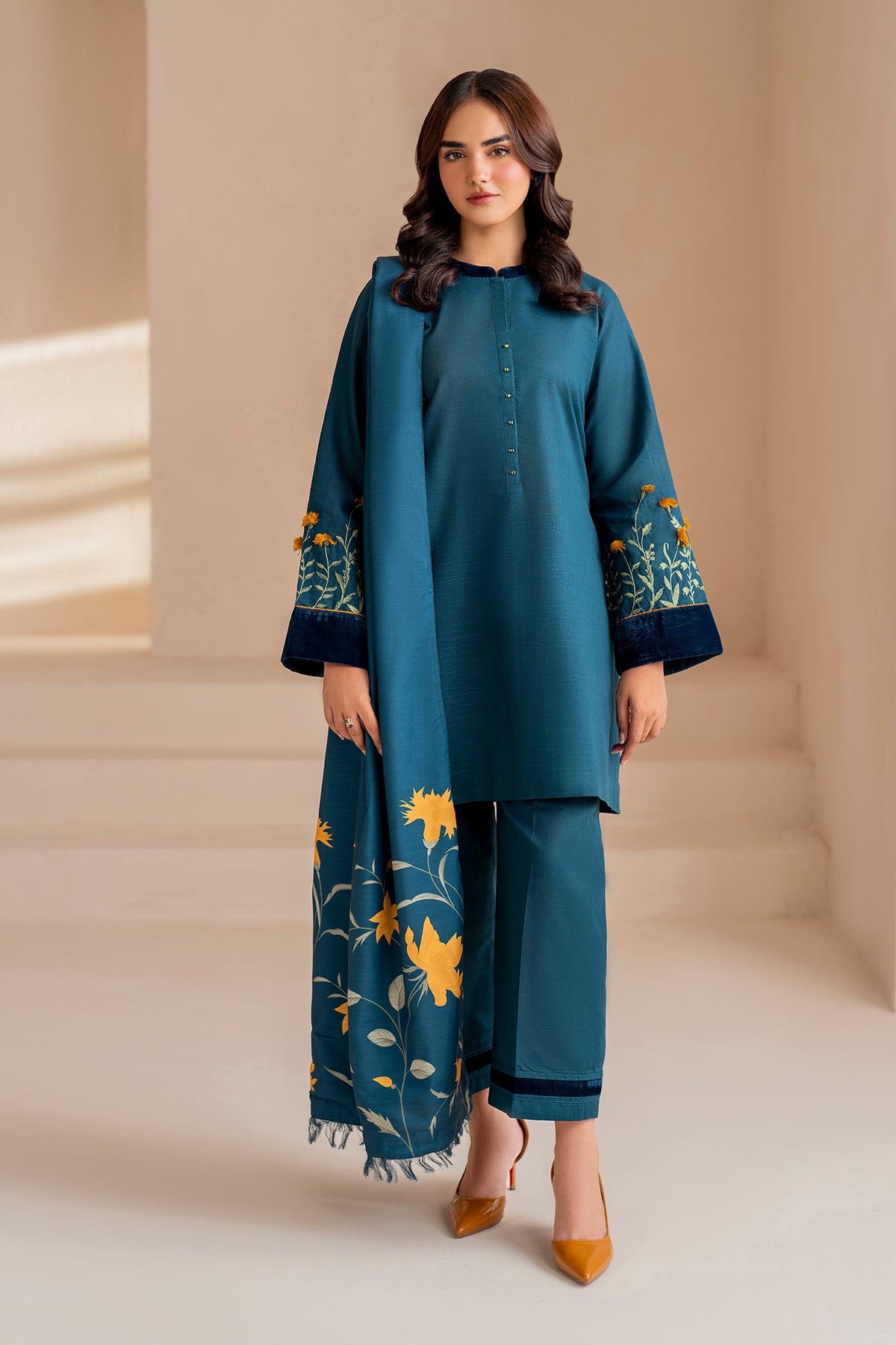 EMBROIDERED KHADDAR PR-999