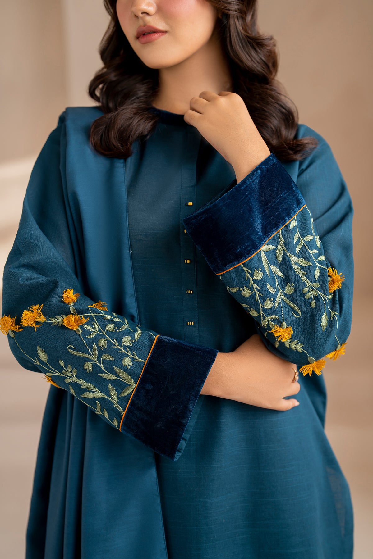 EMBROIDERED KHADDAR PR-999