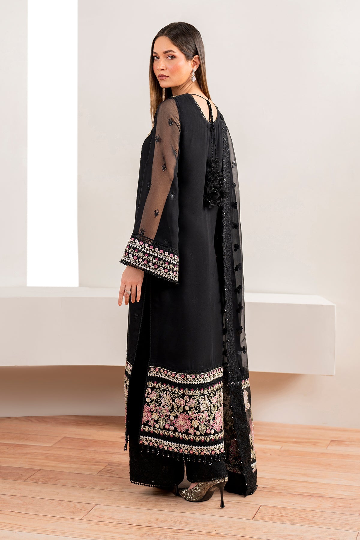 EMBROIDERED CHIFFON SF-679