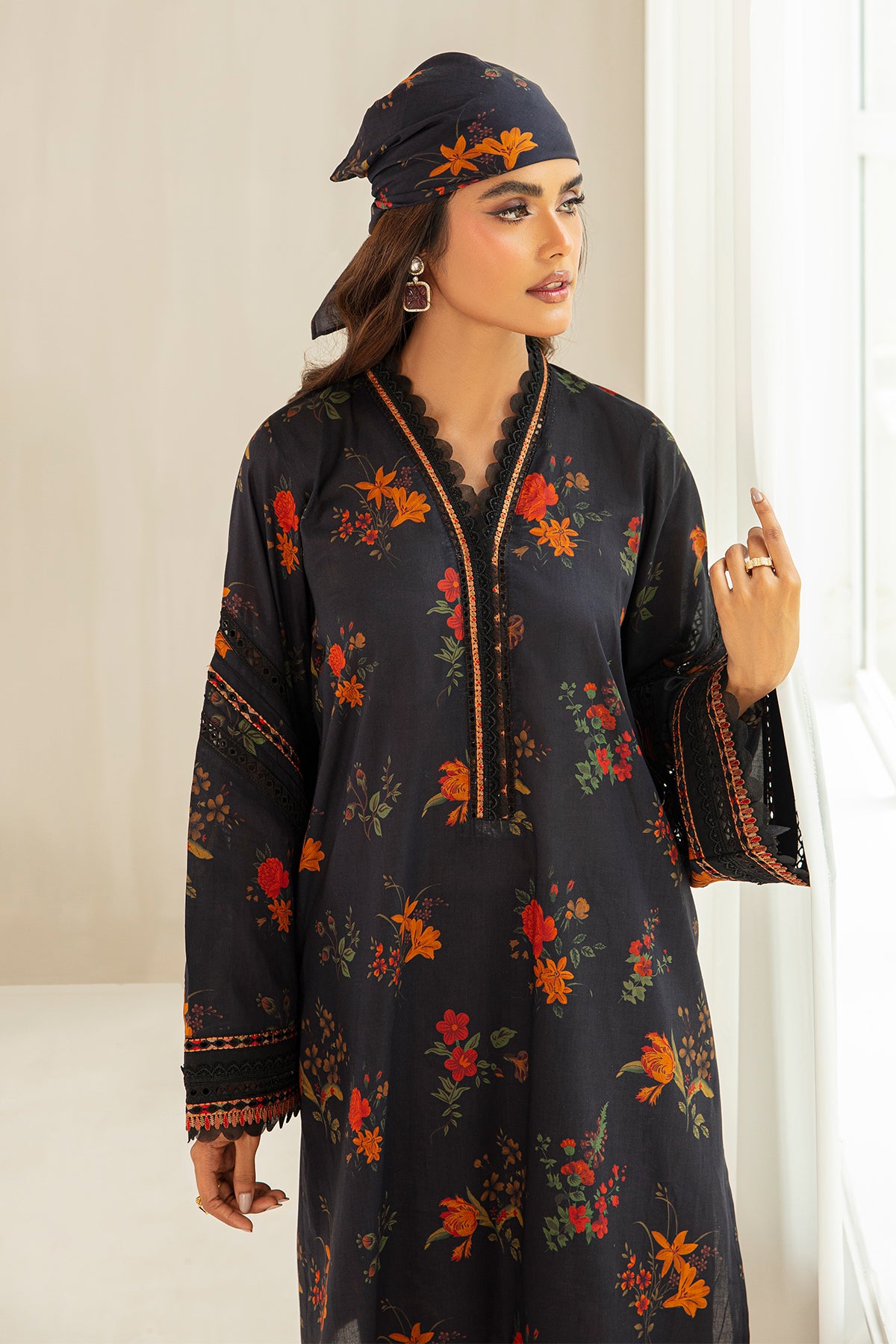 EMBROIDERED LAWN PR-830