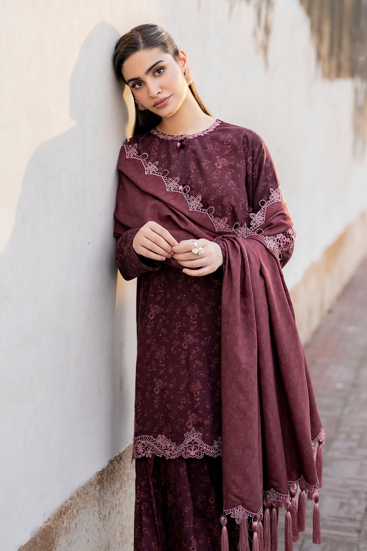 EMBROIDERED VISCOSE SF-725