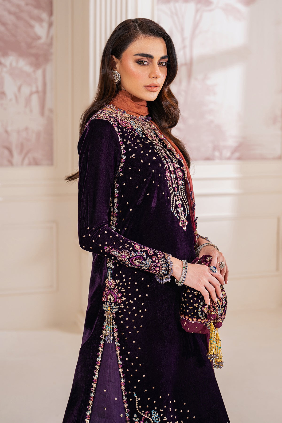 EMBROIDERED VELVET UF-748