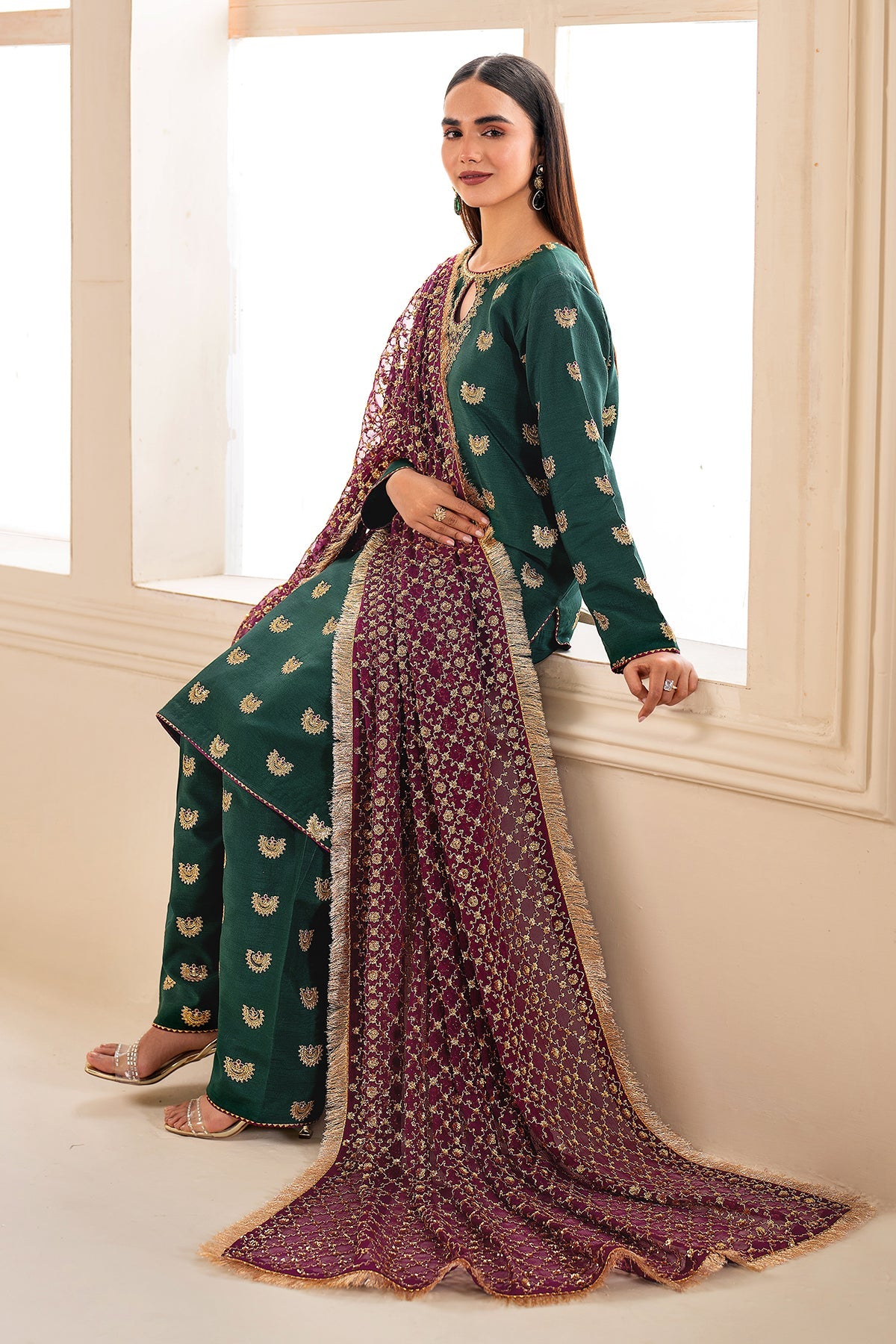 EMBROIDERED SILK SF-614