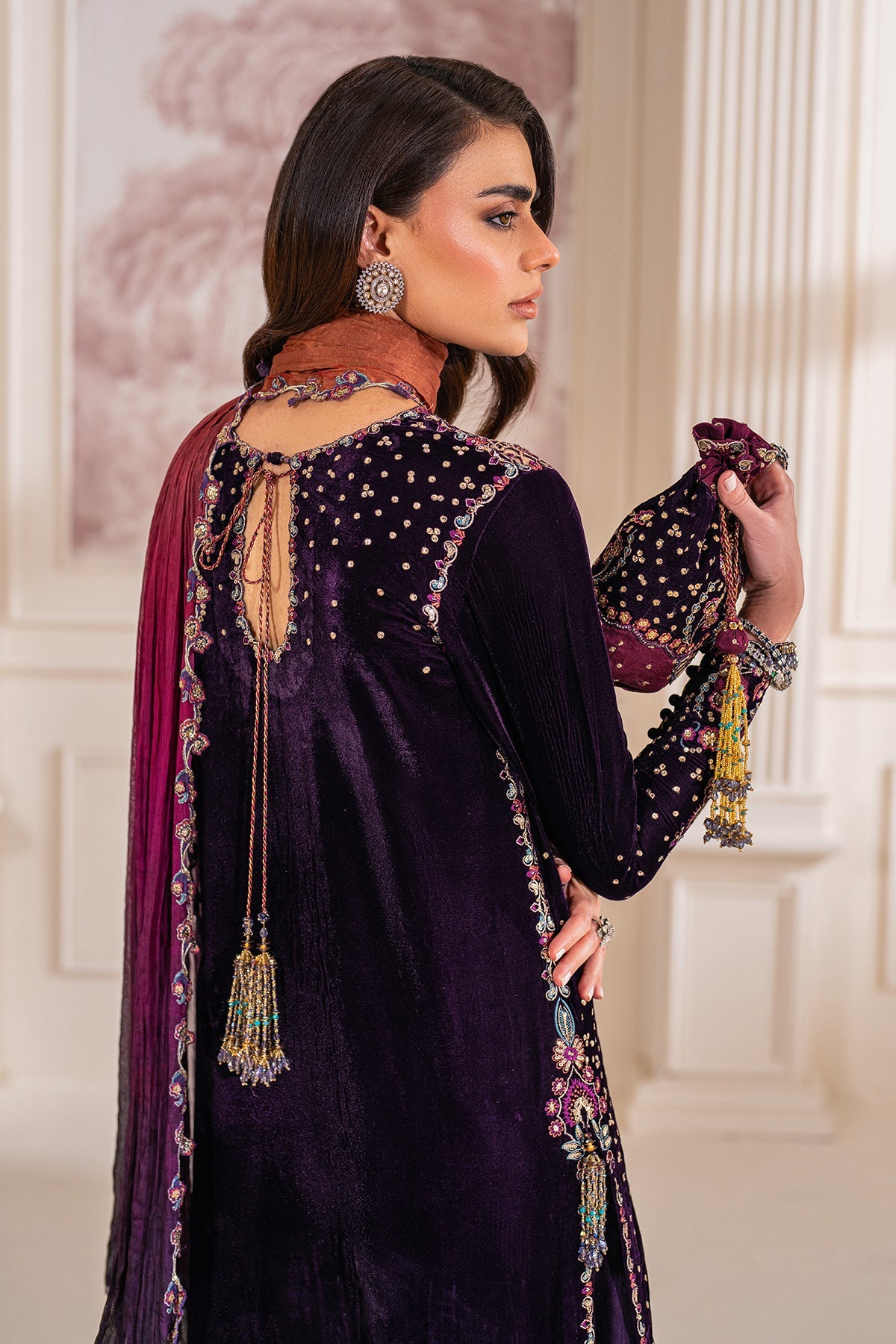 EMBROIDERED VELVET SF-748