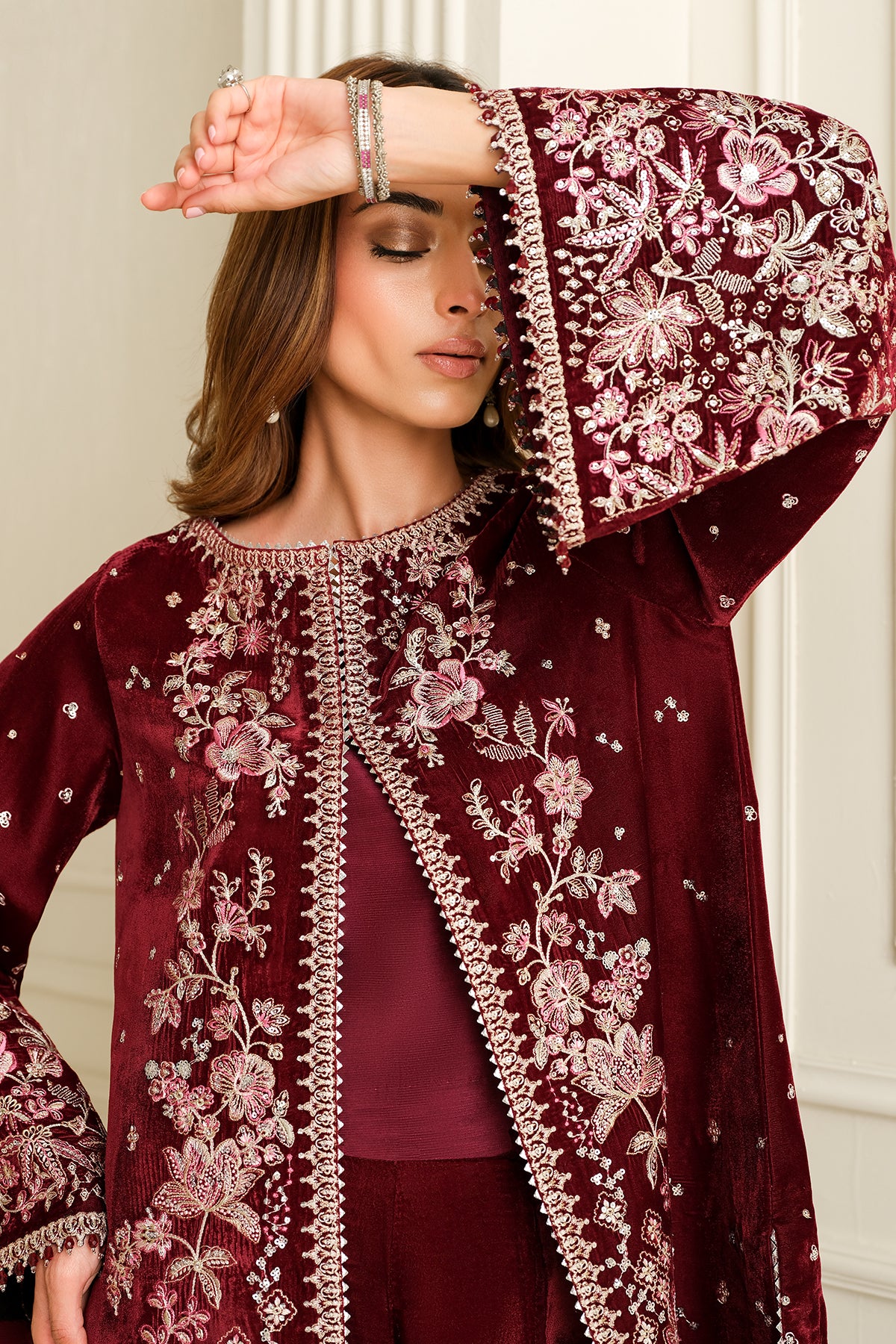 EMBROIDERED VELVET SF-743