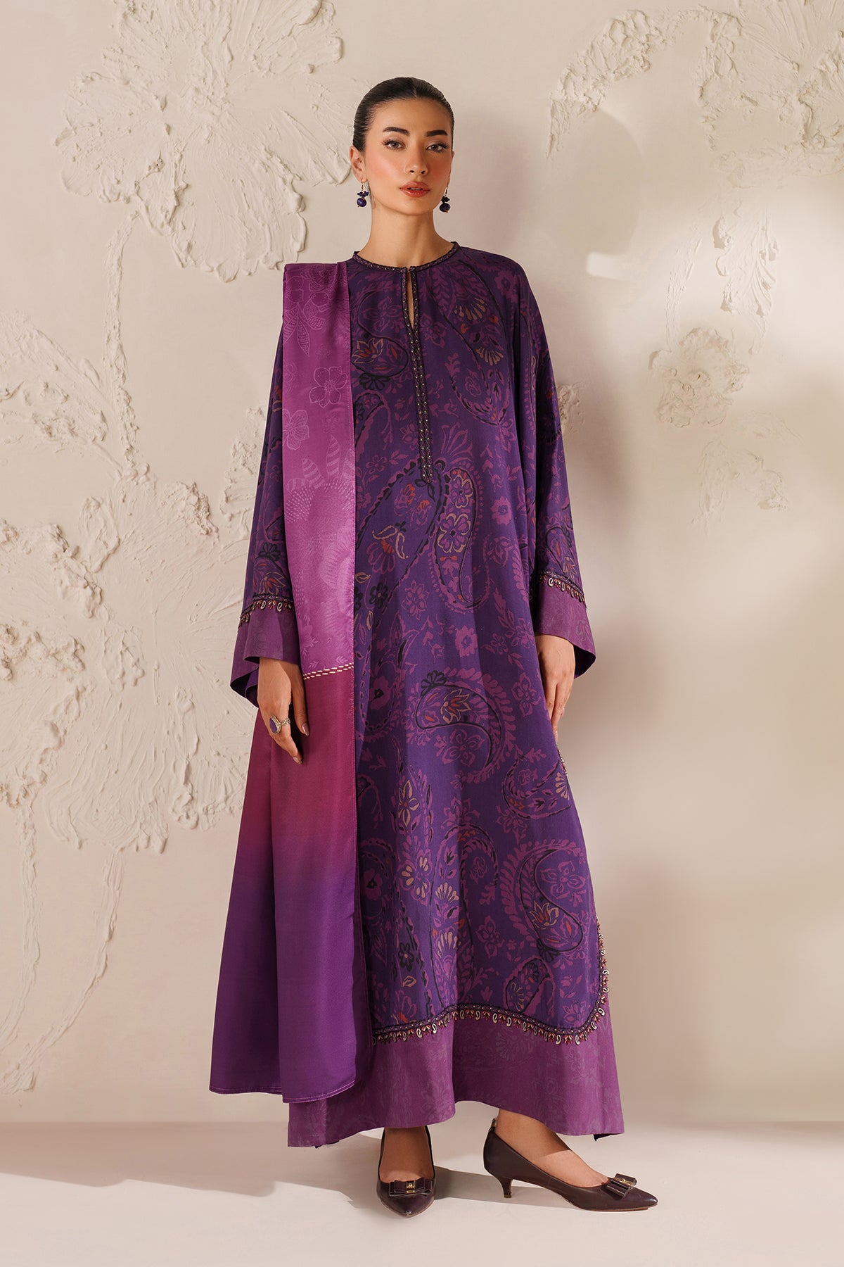 EMBROIDERED VISCOSE SILK SF-4291