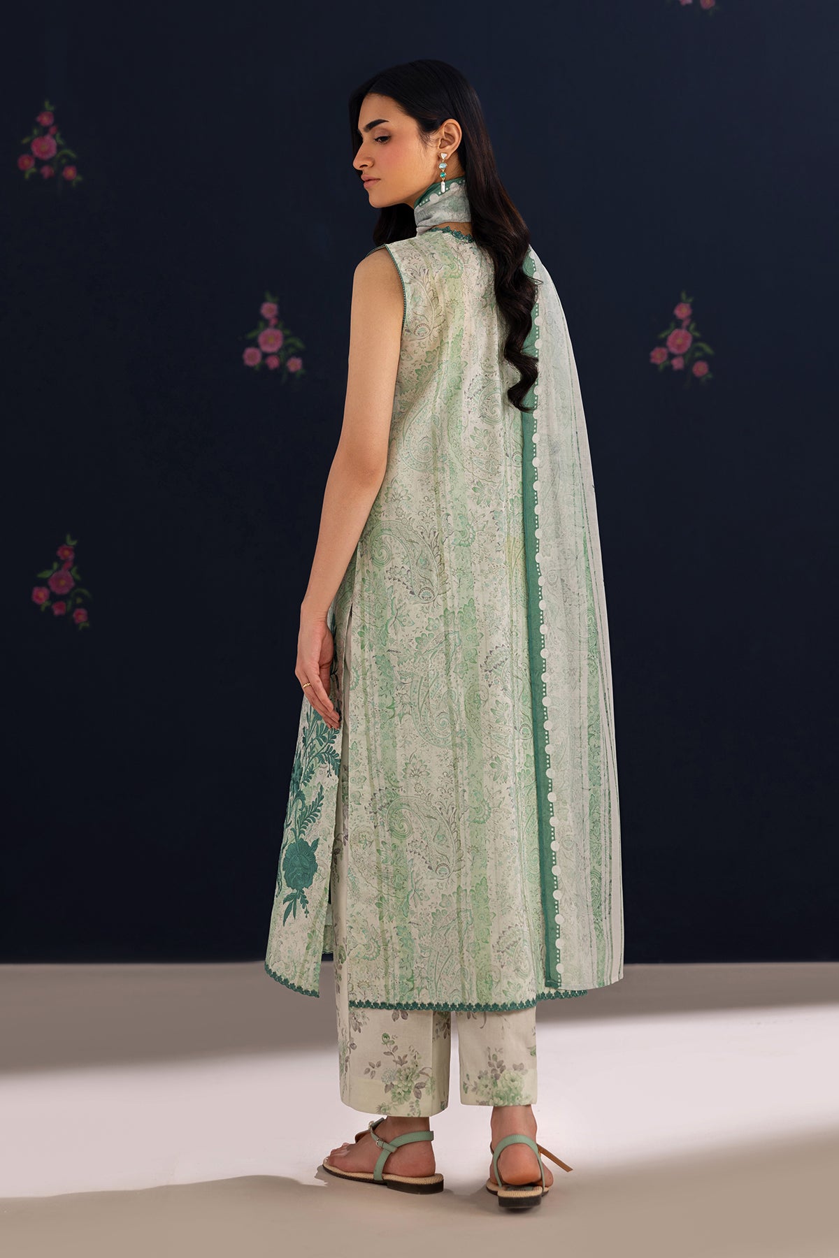 EMBROIDERED LAWN UF-4456
