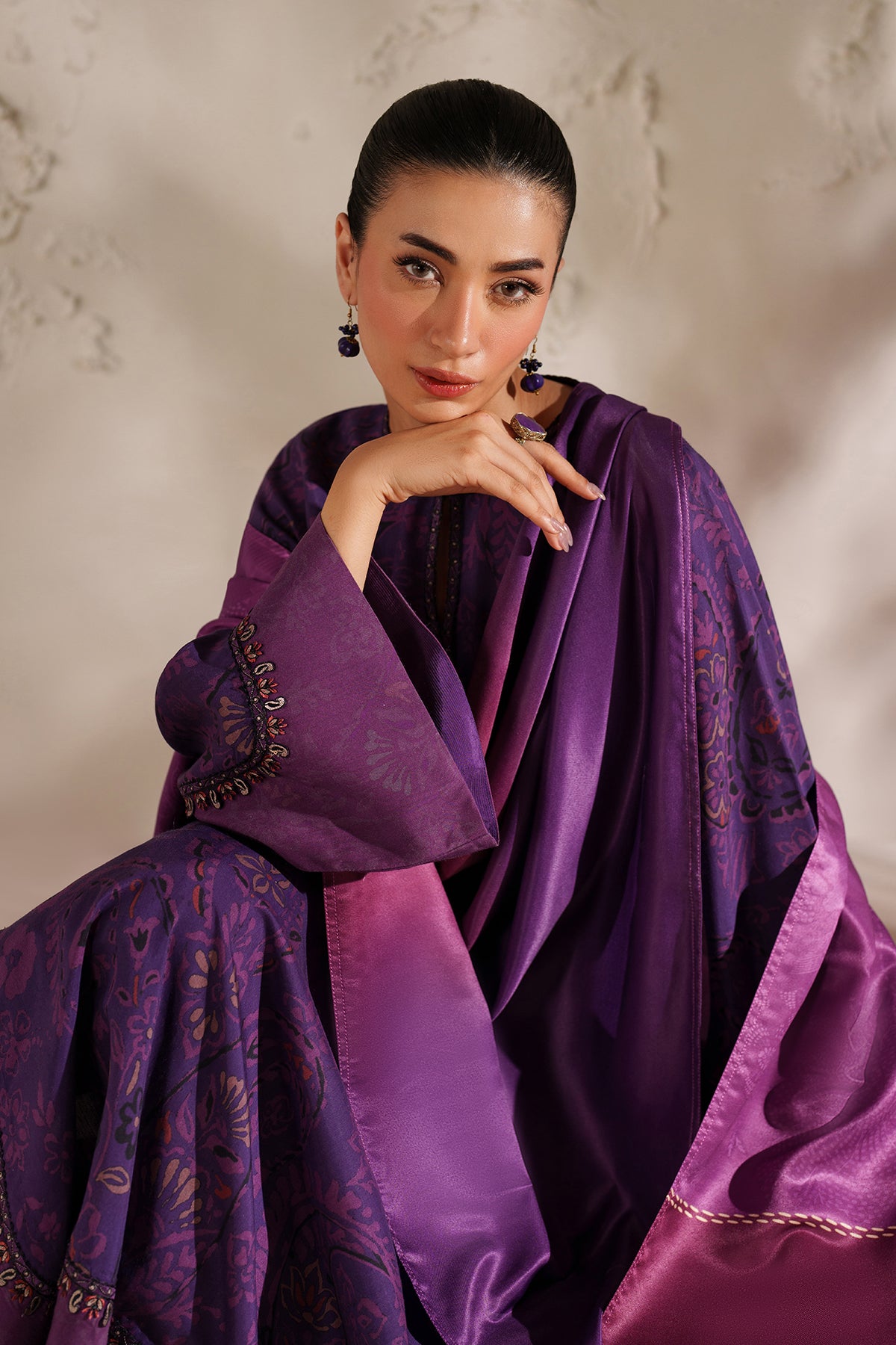 EMBROIDERED VISCOSE SILK UF-4291