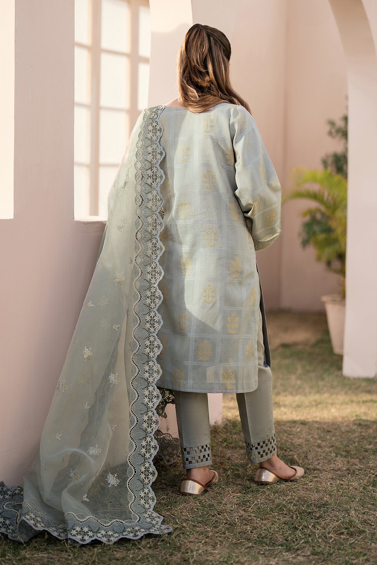 EMBROIDERED JACQUARD LAWN UF-603