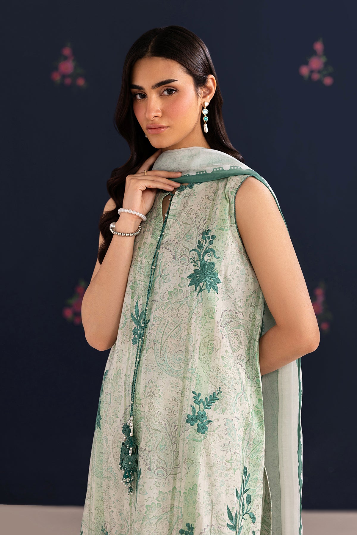 EMBROIDERED LAWN UF-4456