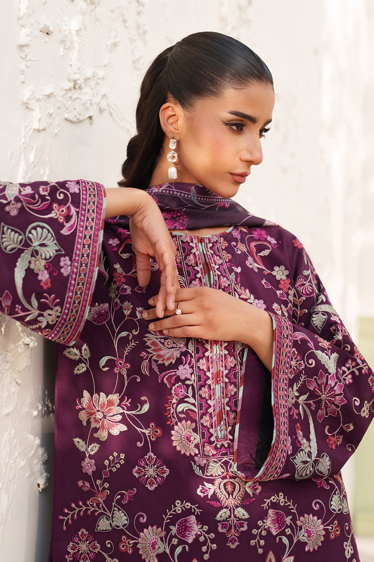 EMBROIDERED RAW SILK UF-4382
