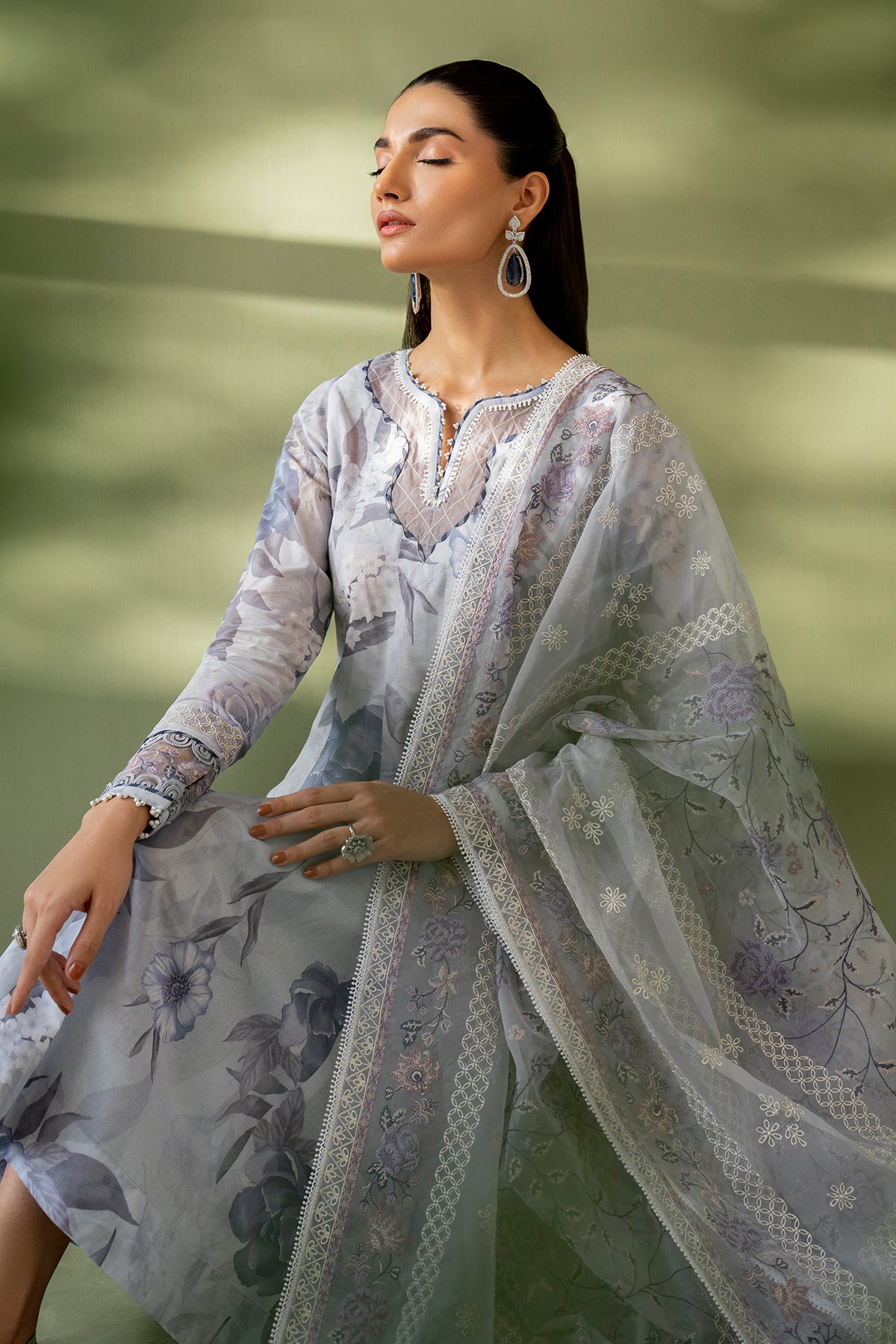 EMBROIDERED LAWN UF-4173